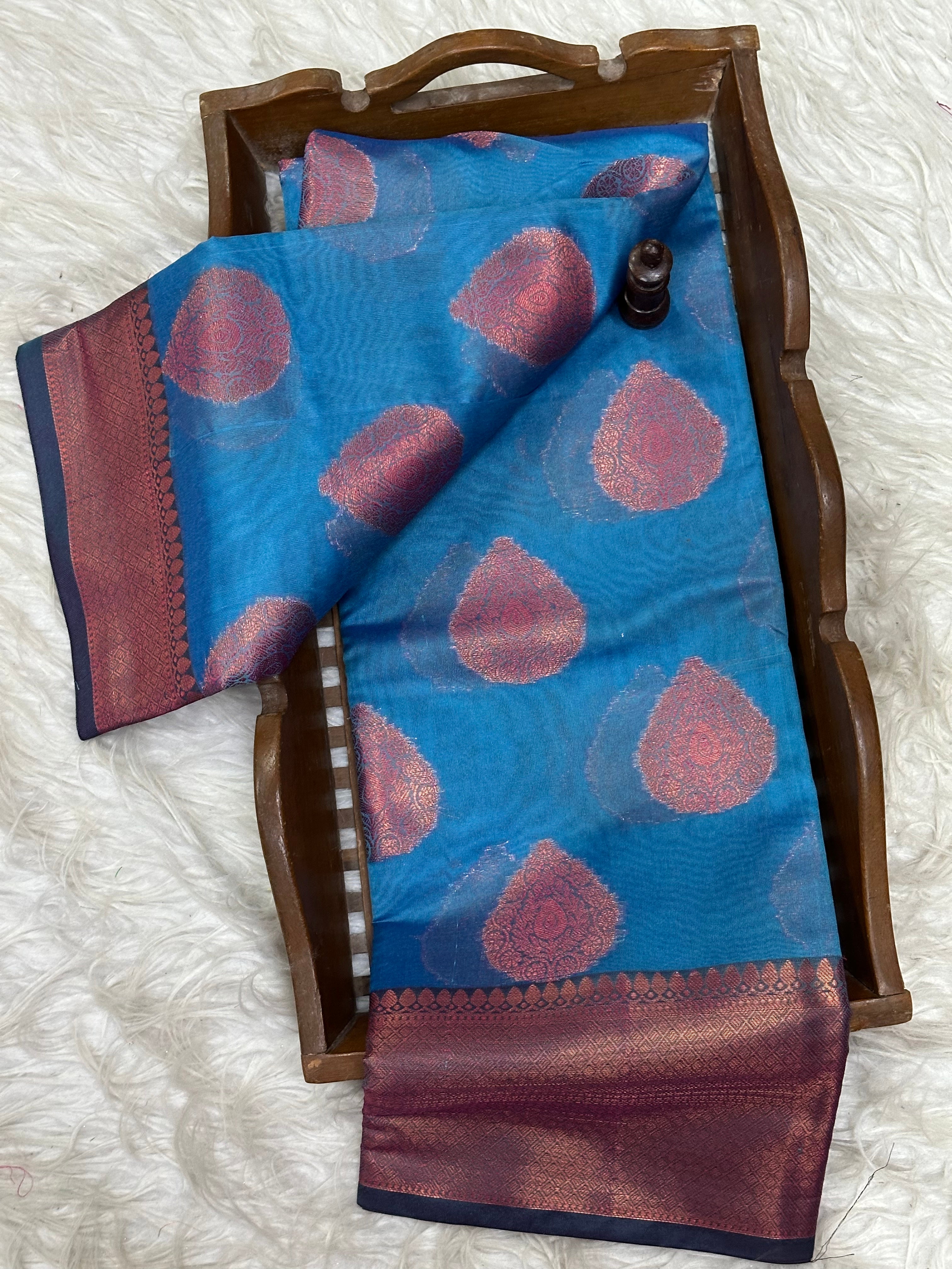 Pretty Softsilk Beautiful Banarasi Saree