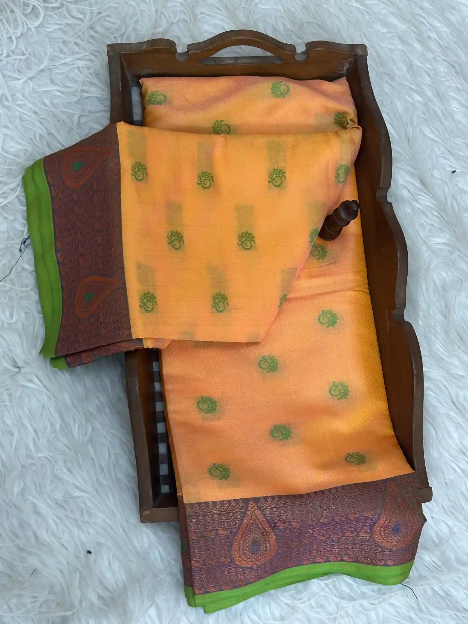 Pretty Softsilk Beautiful Banarasi Saree