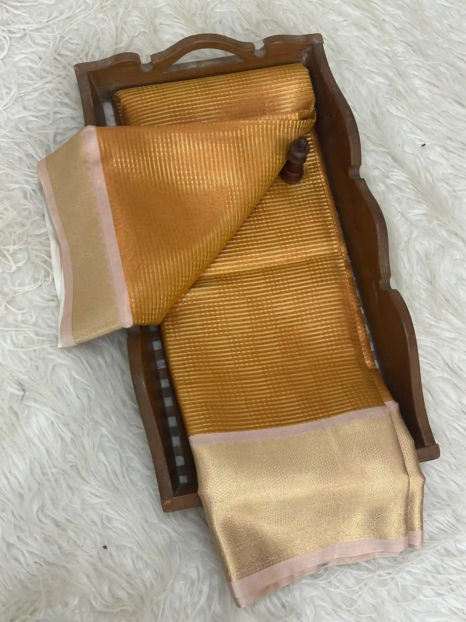 Pretty Softsilk Beautiful Banarasi Saree