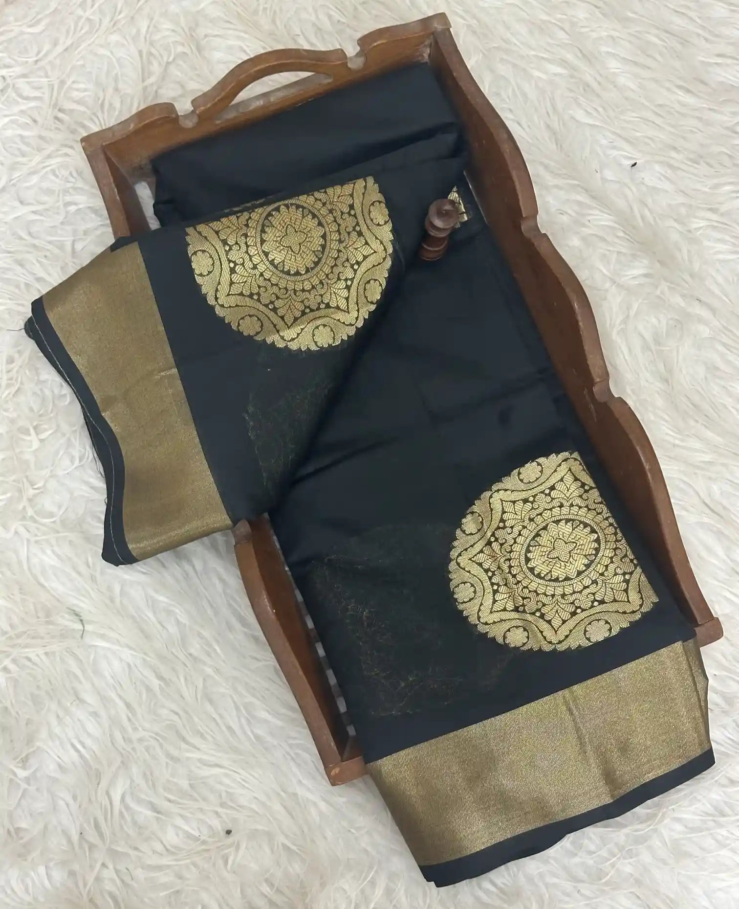 Pretty Softsilk Beautiful Banarasi Saree