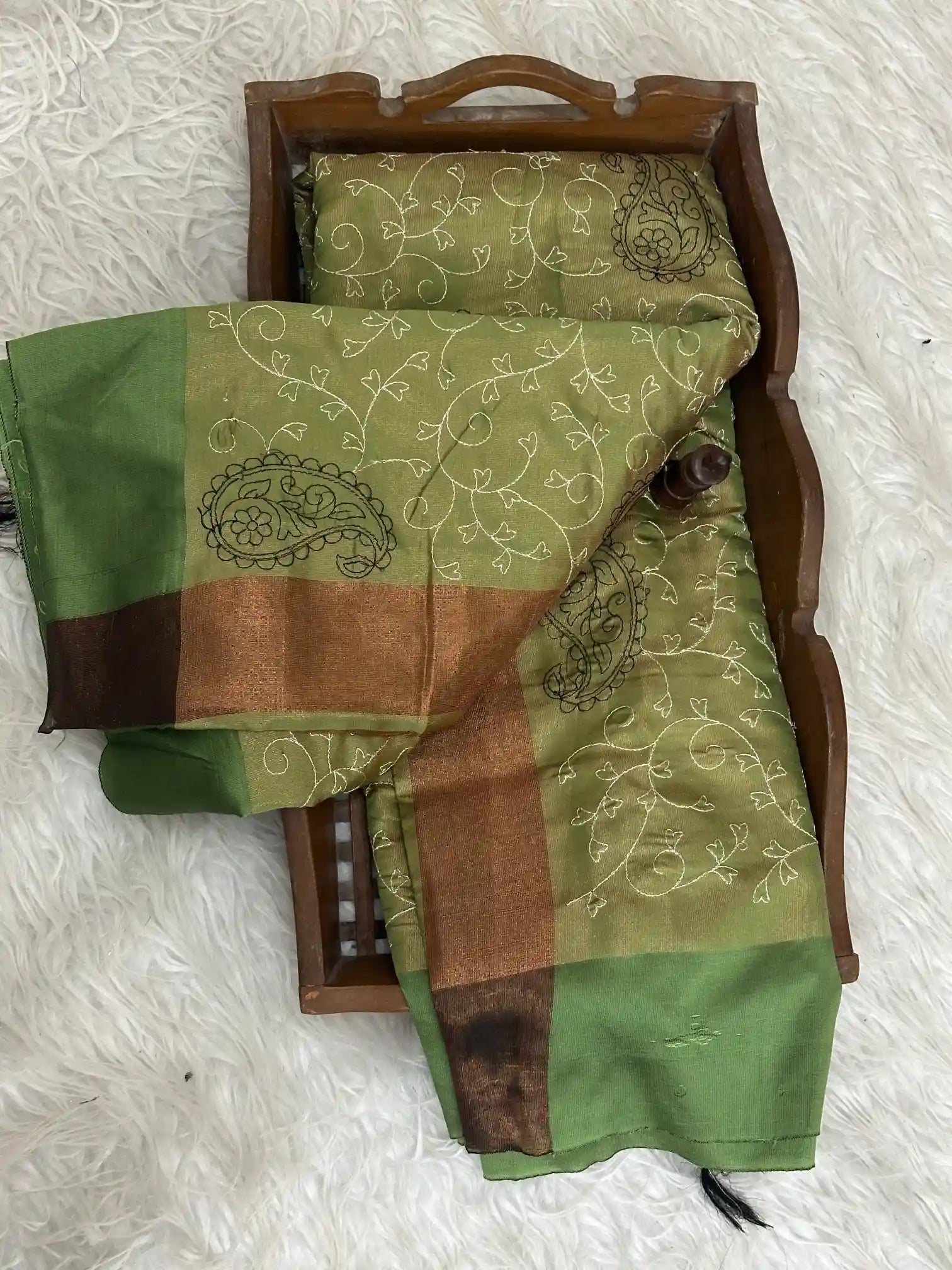 Pretty Softsilk Beautiful Banarasi Saree
