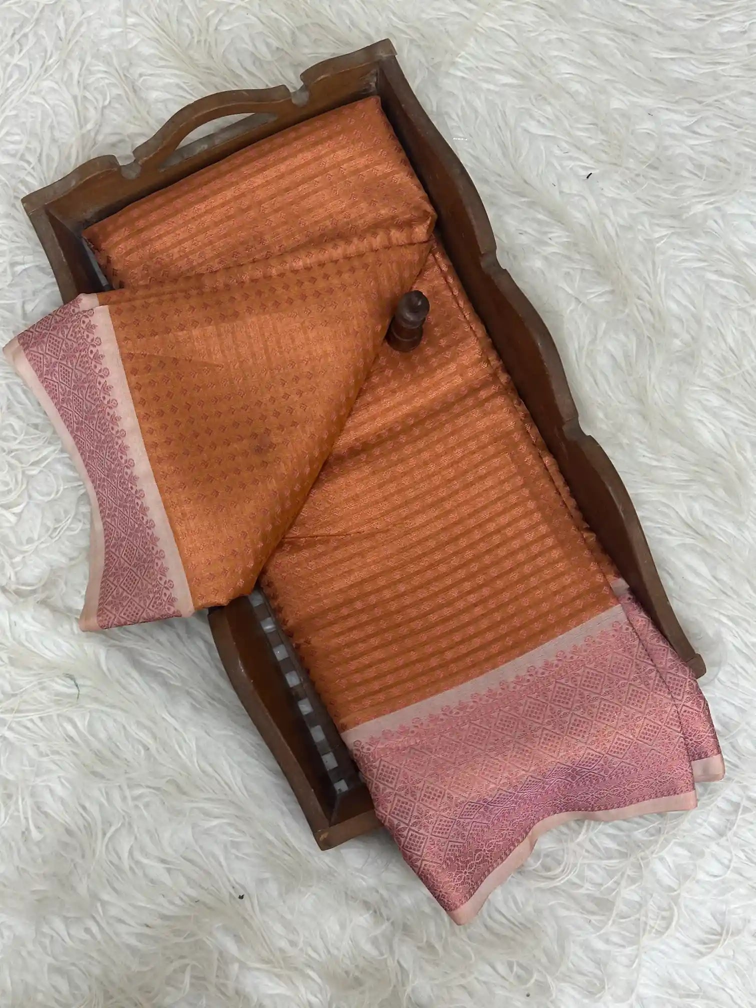 Pretty Softsilk Beautiful Banarasi Saree