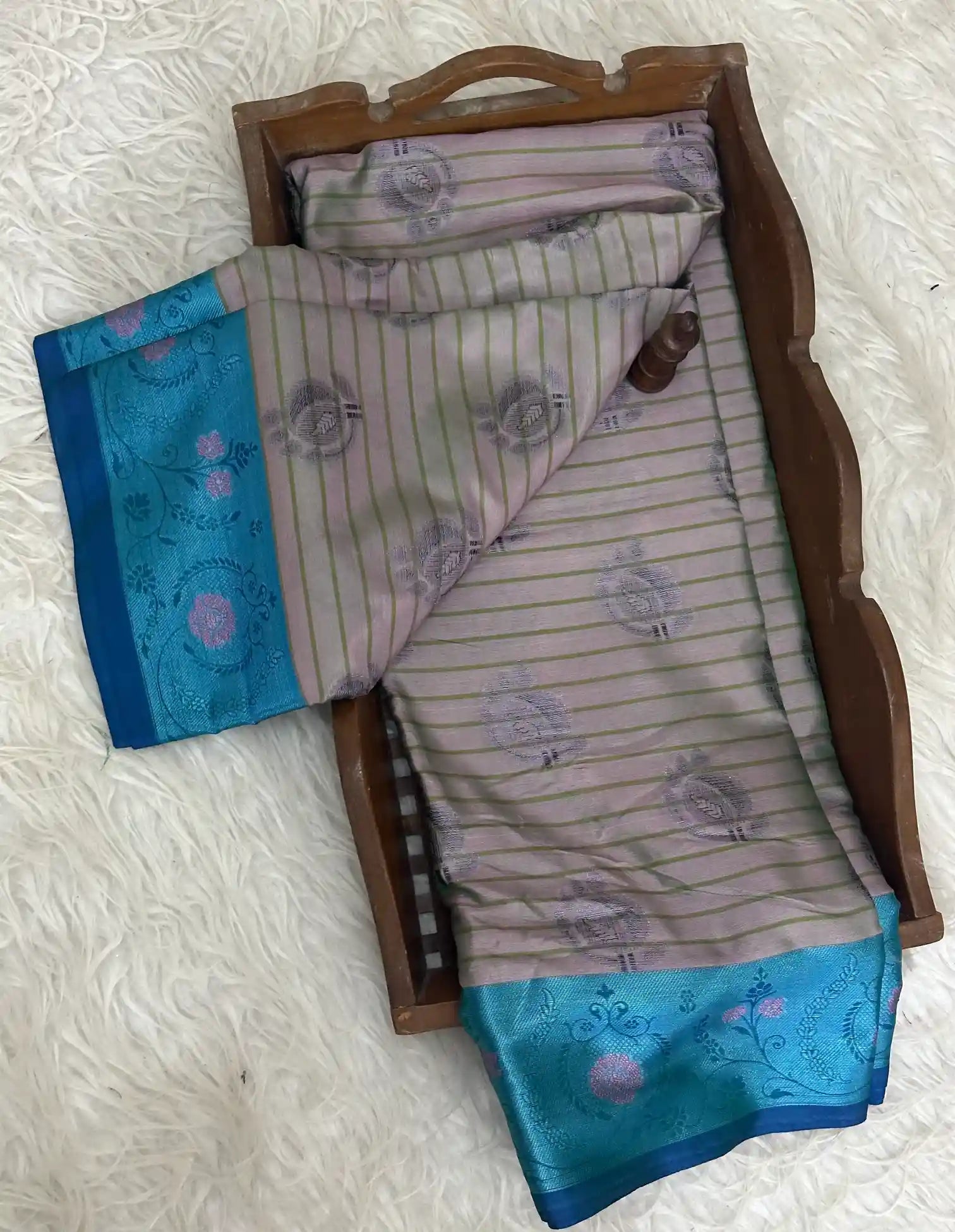 Pretty Softsilk Beautiful Banarasi Saree