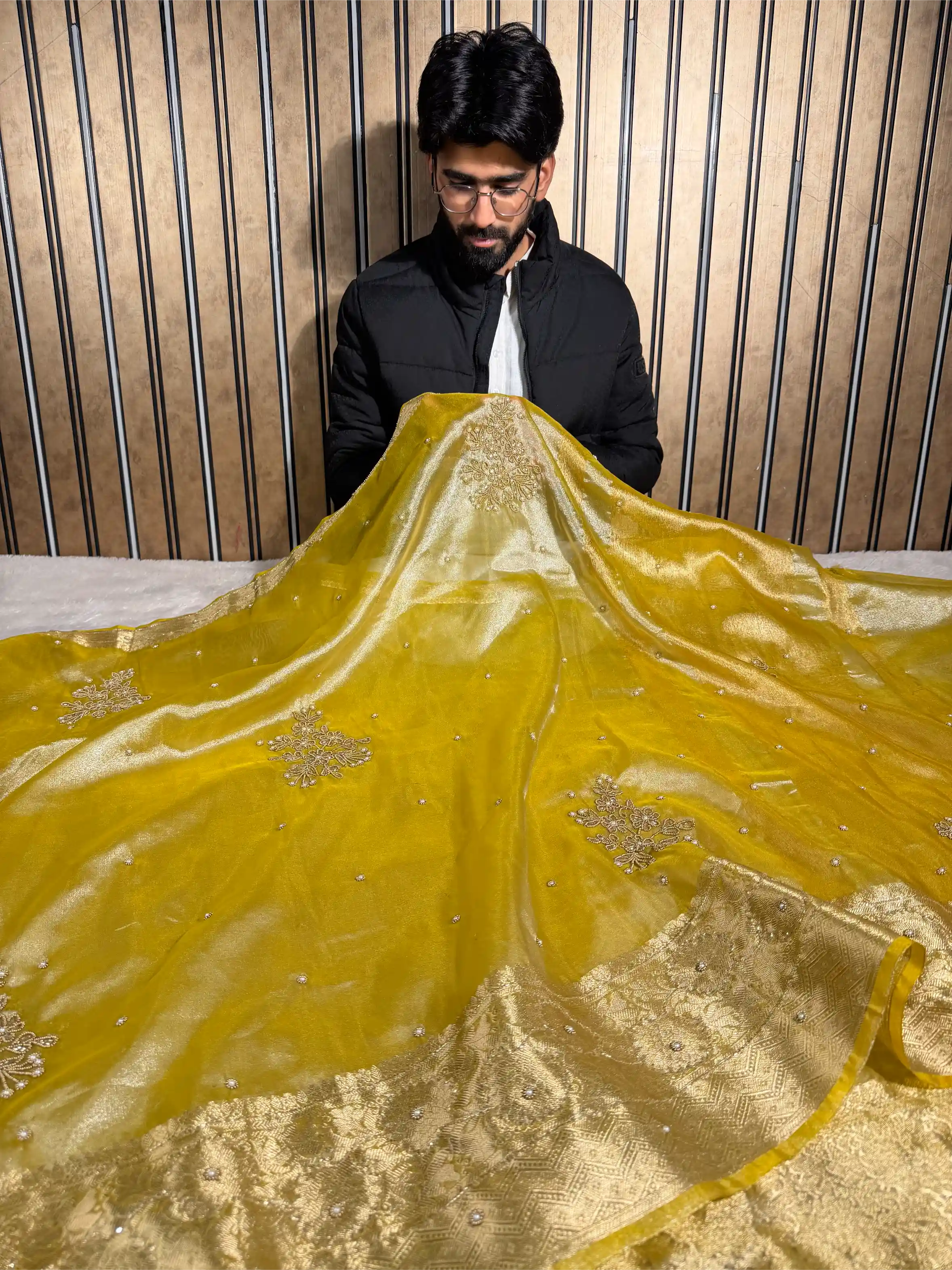 Pretty Yellow Tissue Silk Premium Handwork Banarasi Saree