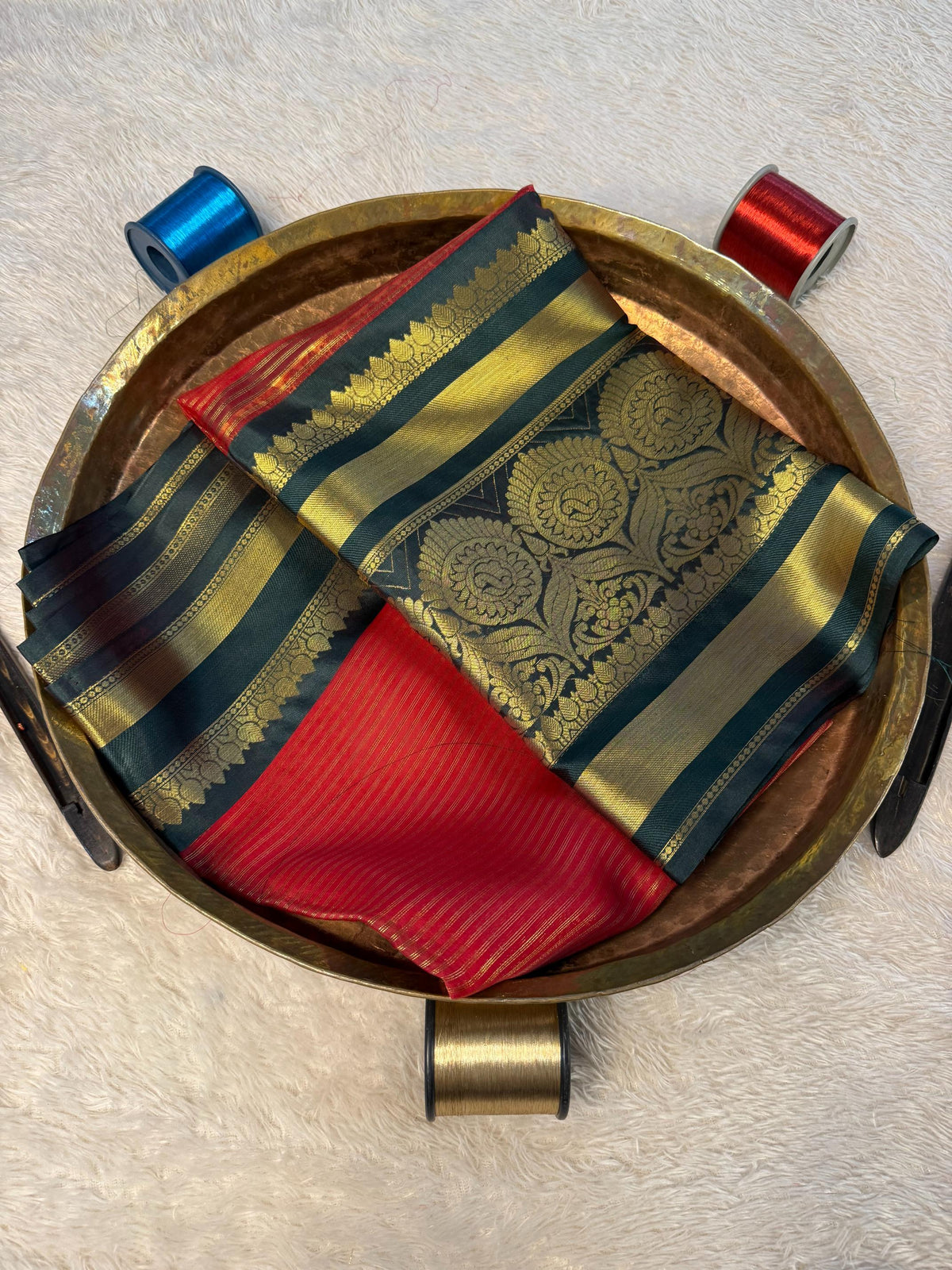Trending Softsilk Jacquard Unique Banarasi Saree