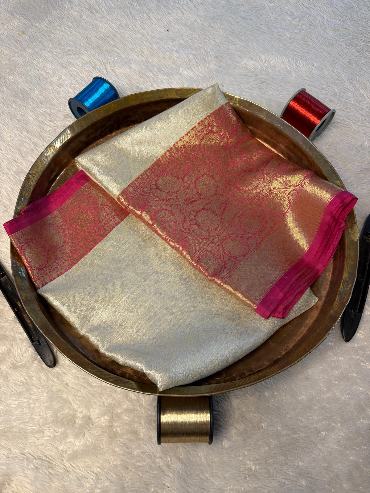 Trending Softsilk Jacquard Unique Banarasi Saree