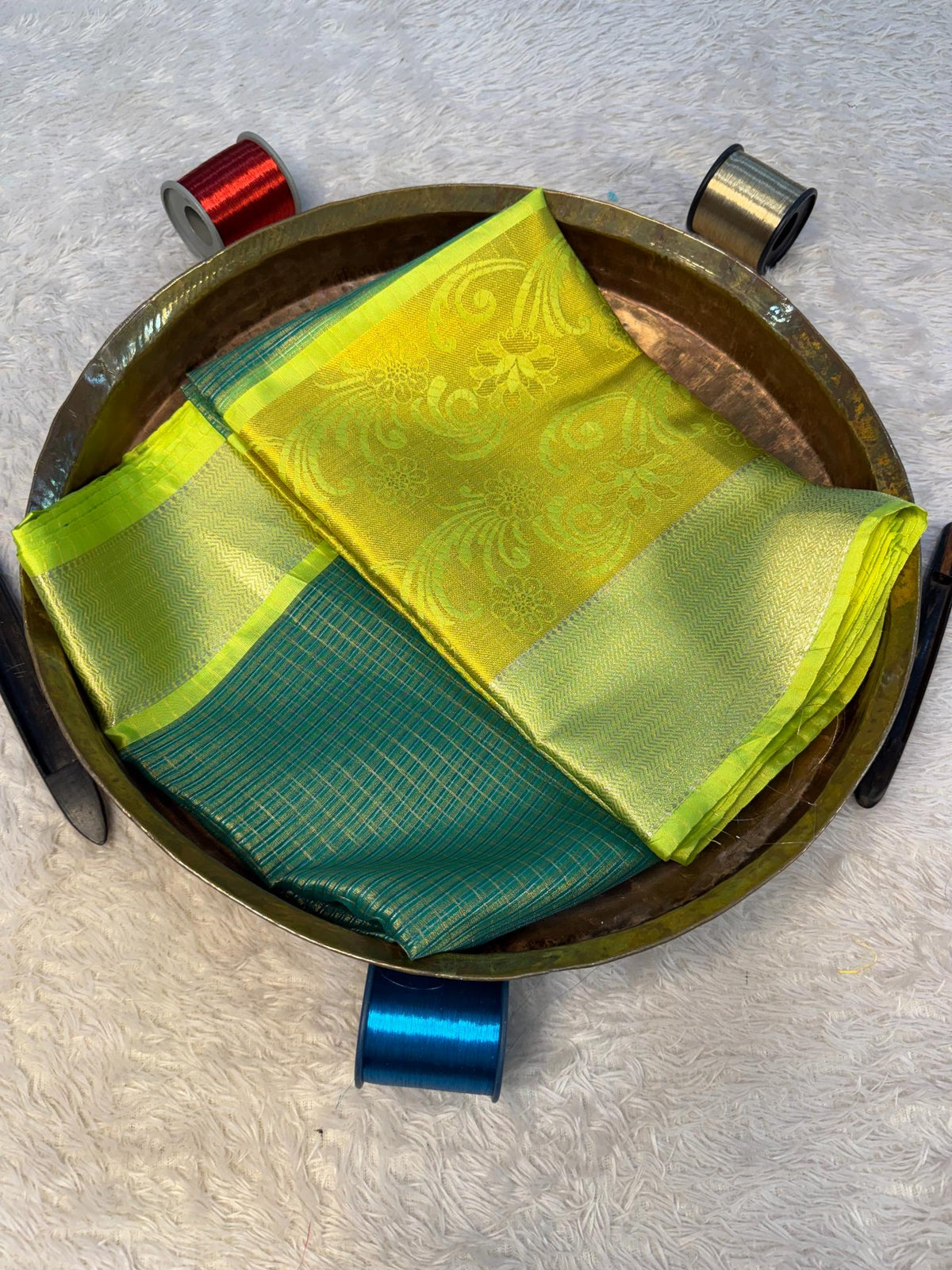 Trending Softsilk Jacquard Unique Banarasi Saree
