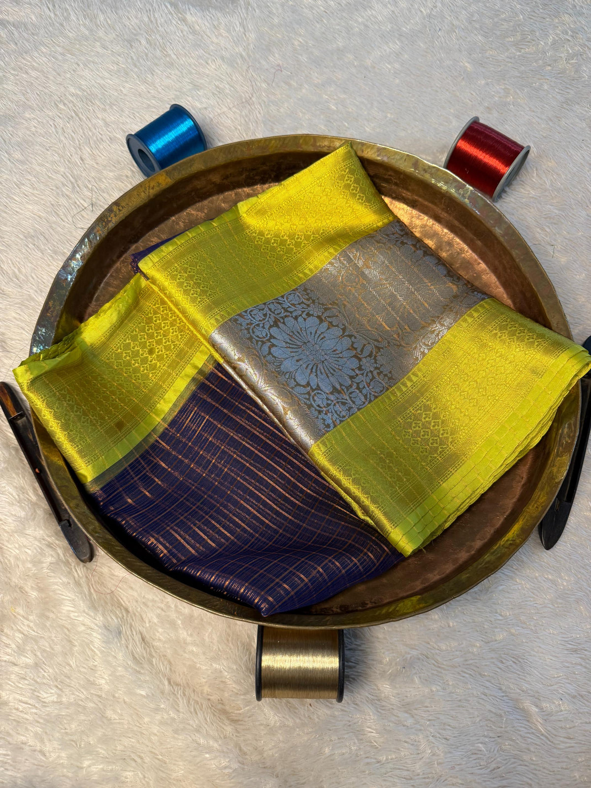 Trending Softsilk Jacquard Unique Banarasi Saree