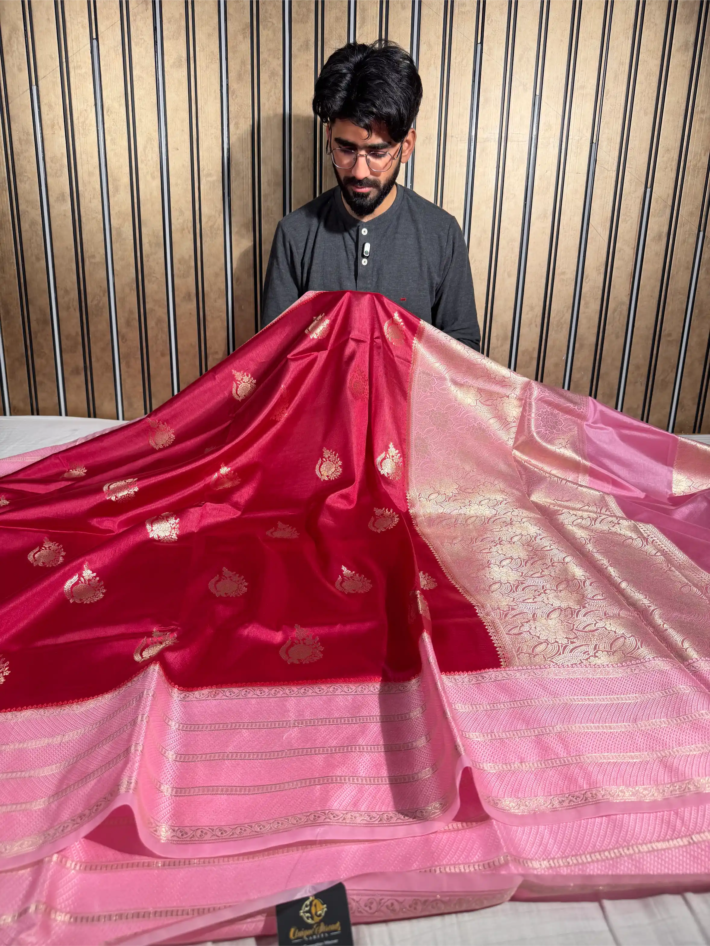 Rani Pink Contrast Raw Dupion Silk Banarasi Saree