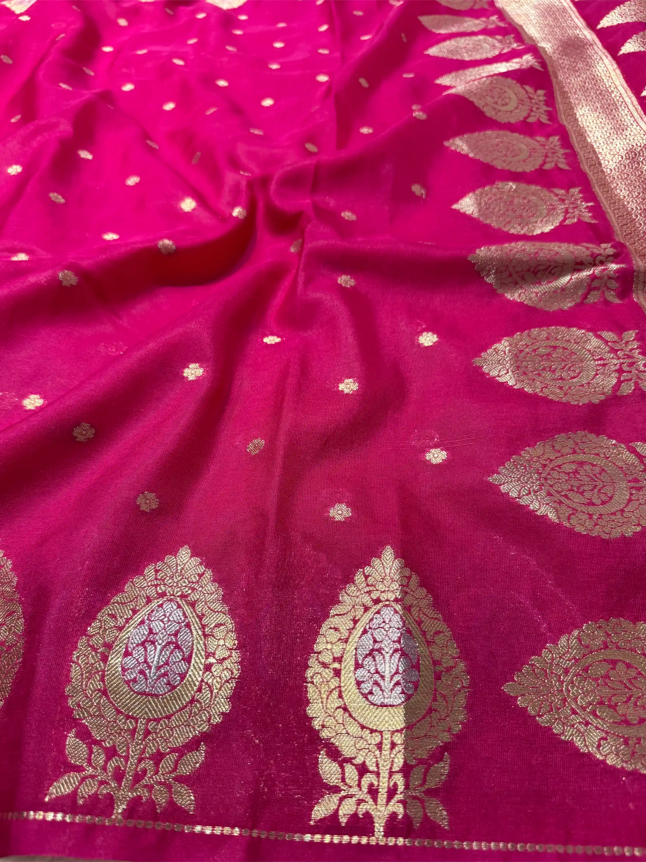 Rani Pink Warm Silk Traditional Buti Weave Banarasi Saree