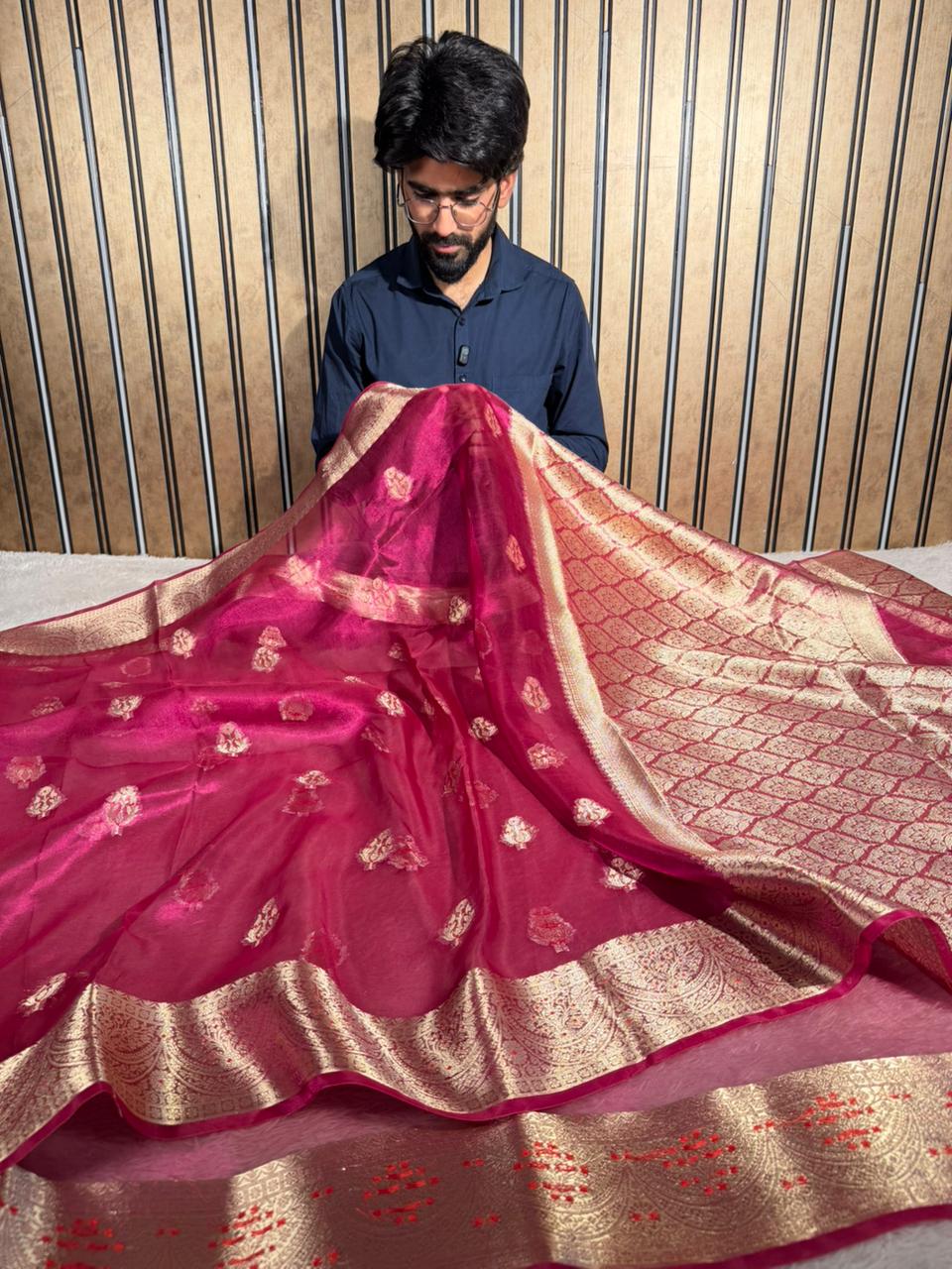 Rani Pink Pure Tissue silk Meenakari Banarasi Saree