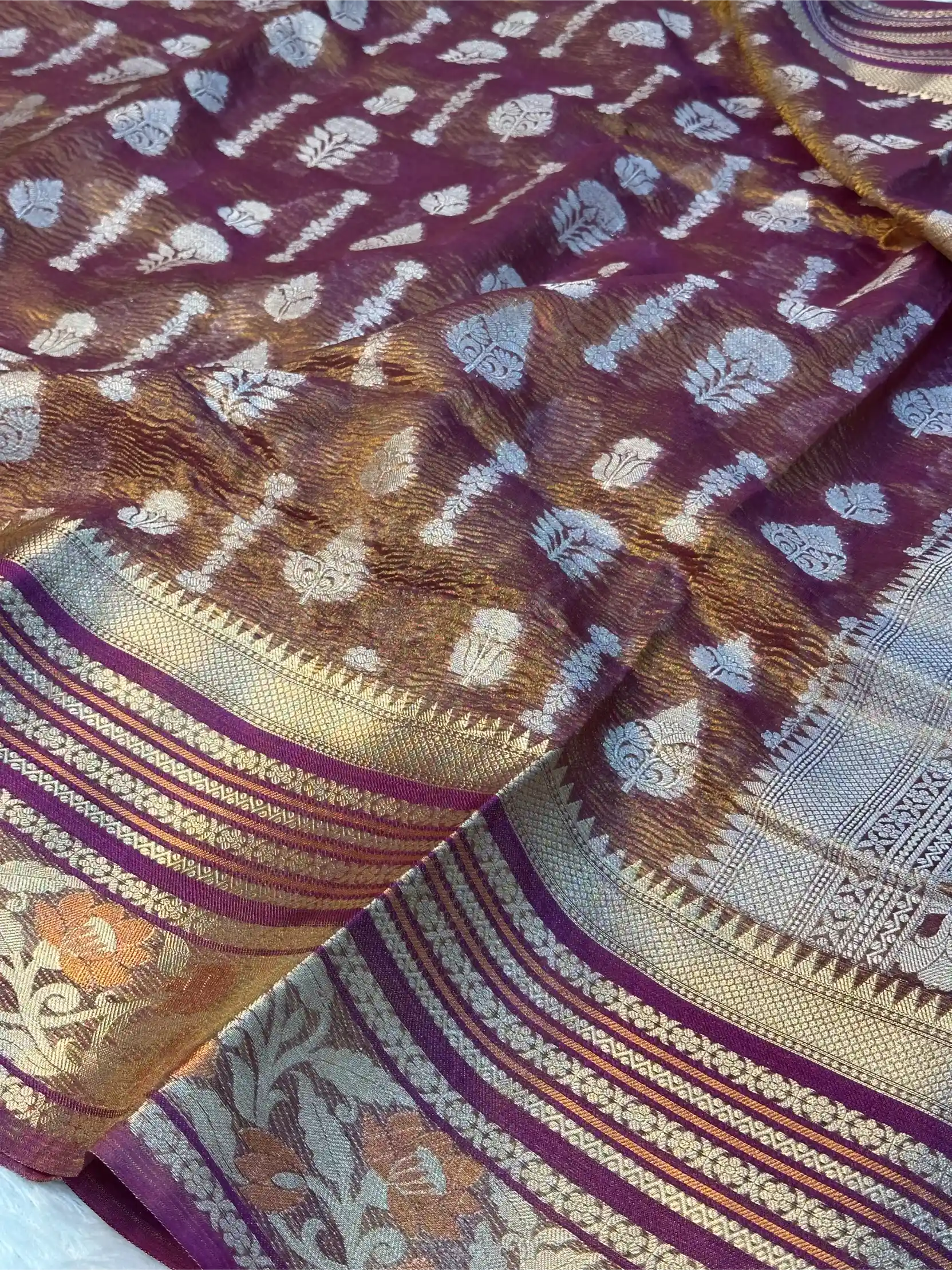 Rusted Purple Shade Crushed Tissue Silk Banarasi Saree
