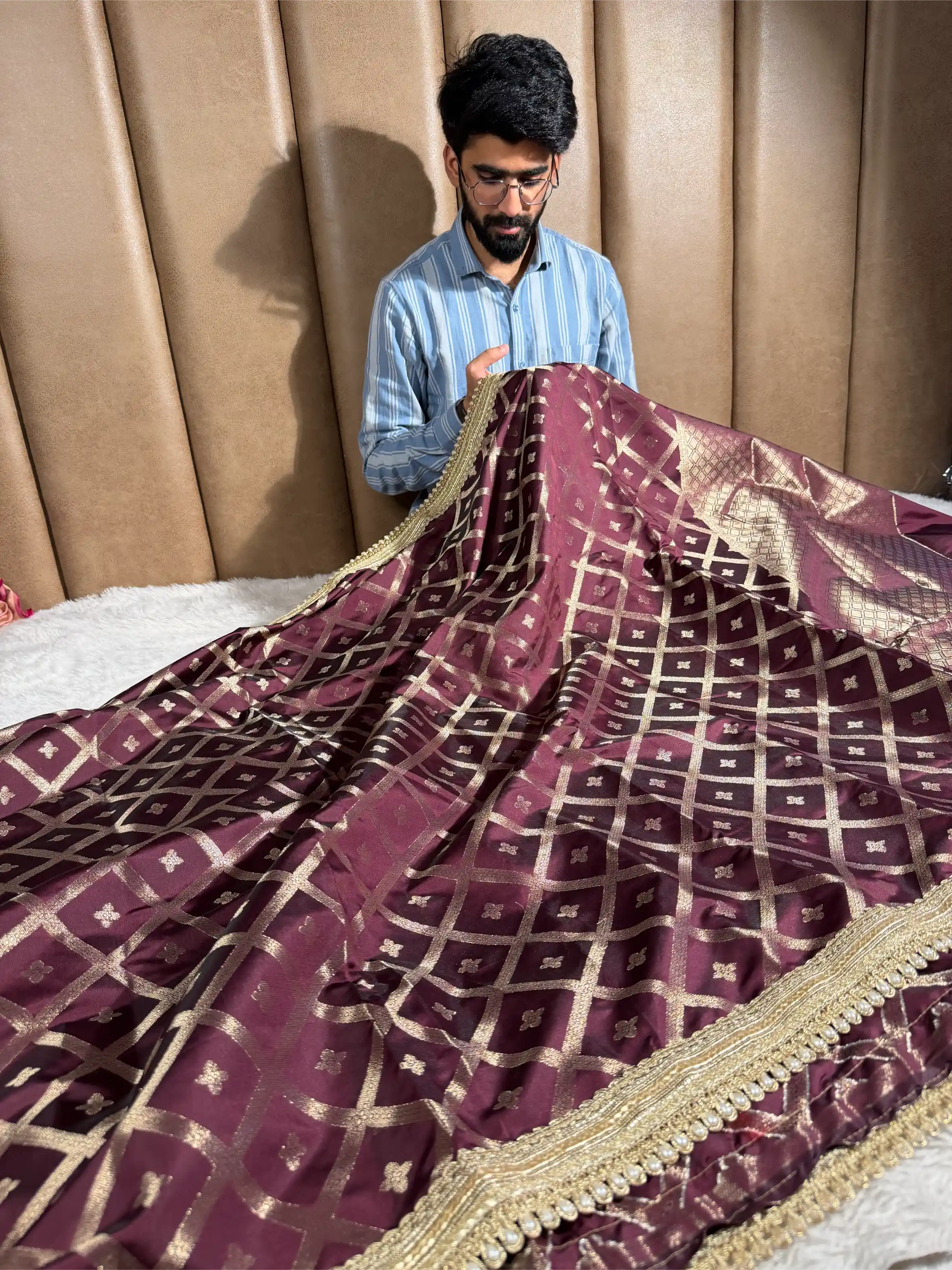 Rare Wine Chinia Silk Checkered Designer Banarasi Saree