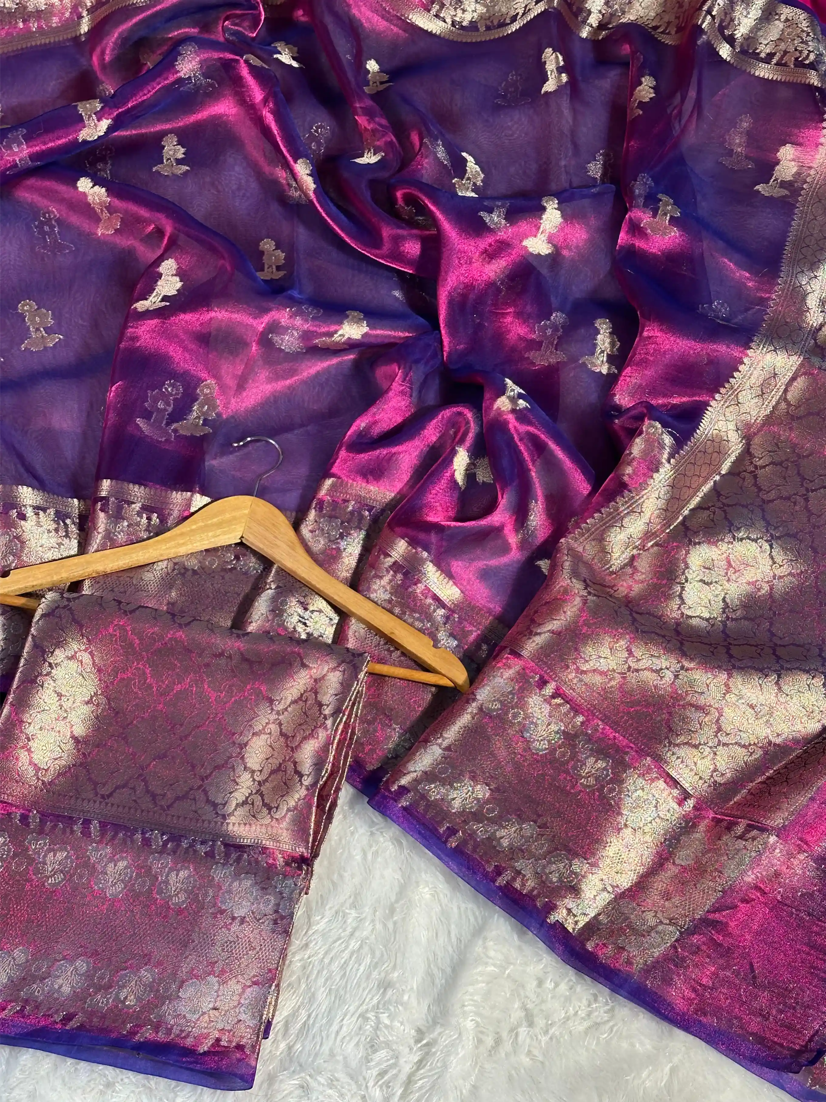 Rare Baigani Pure Tissue Silk Banarasi Saree