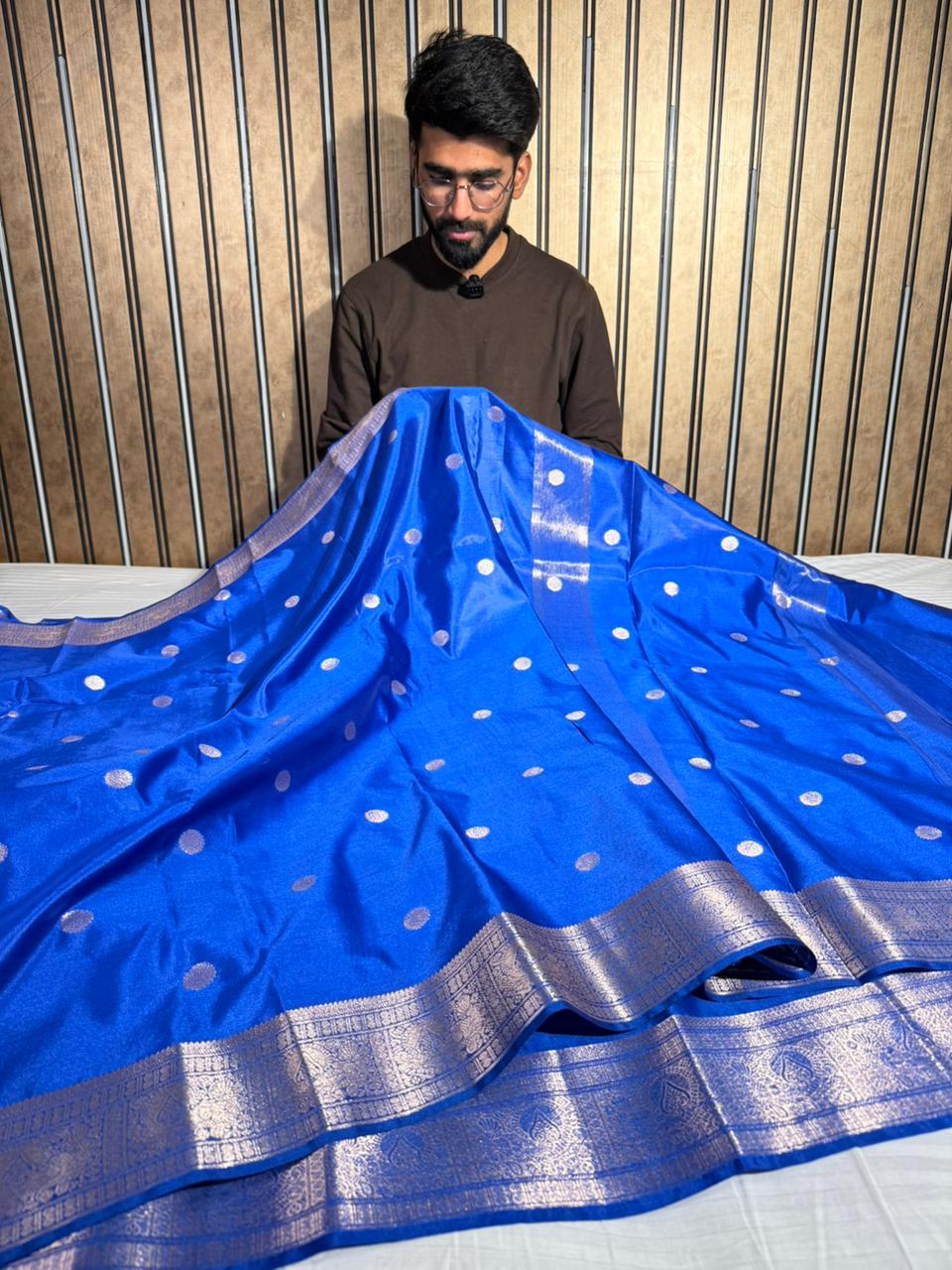Royal Blue Semi Katan Silk Polka Dots Weave Banarasi Saree