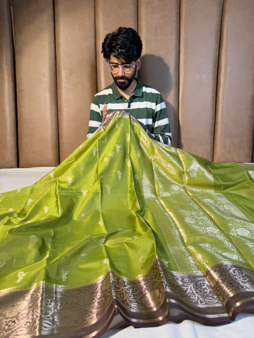 Mehendi Green Contemporary Banarasi Silk Saree