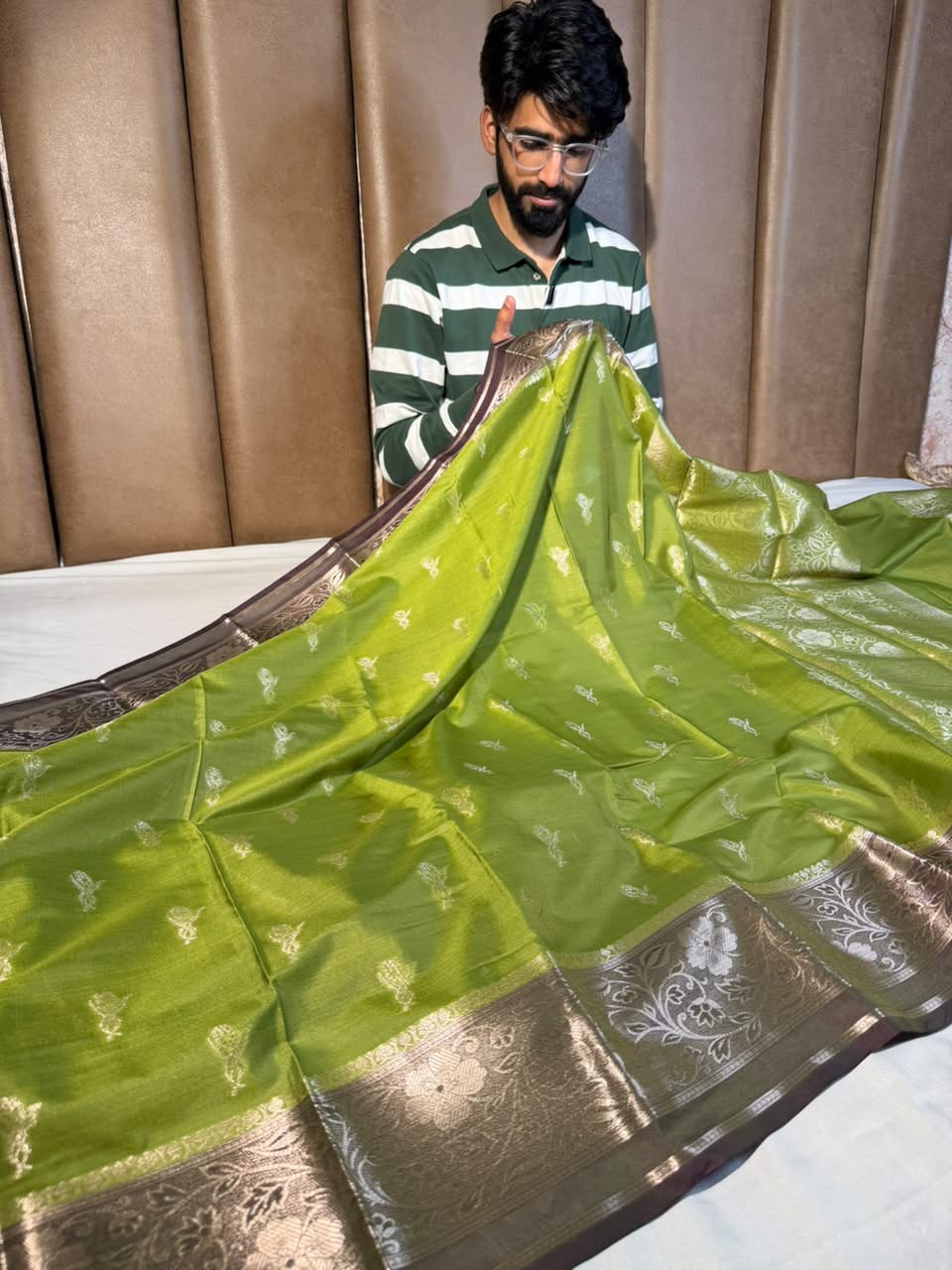 Mehendi Green Contemporary Banarasi Silk Saree