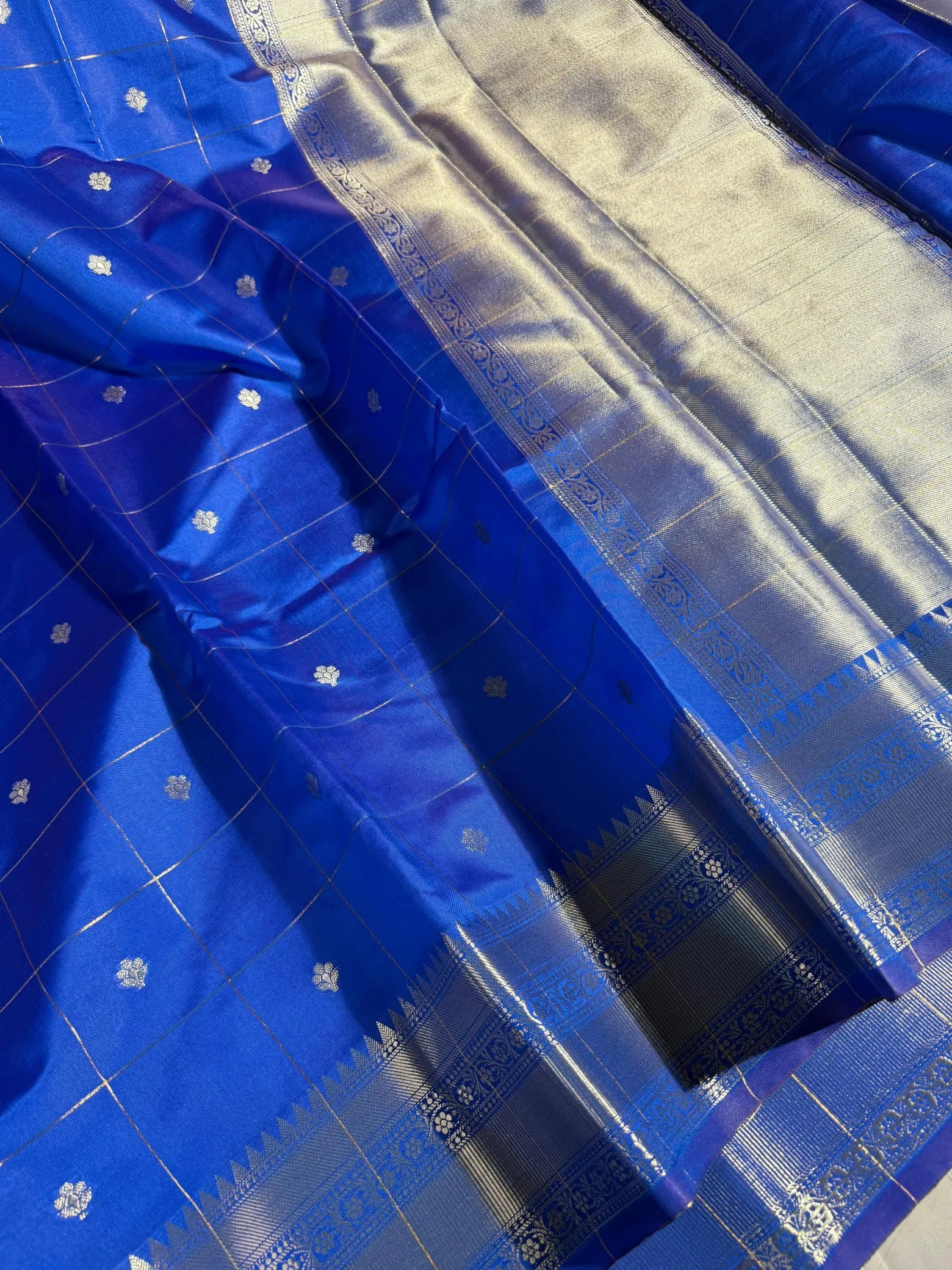 Sai Pallavi inspired Softsilk heritage weave saree