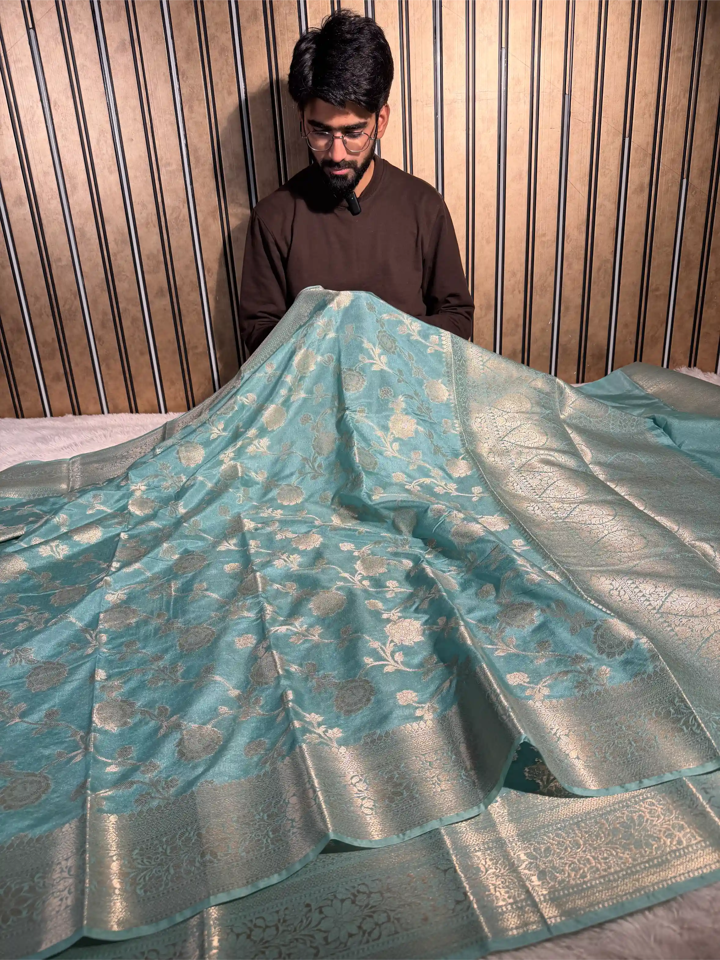 Sea Green Chinia Silk Floral Jaal Weave Banarasi Saree