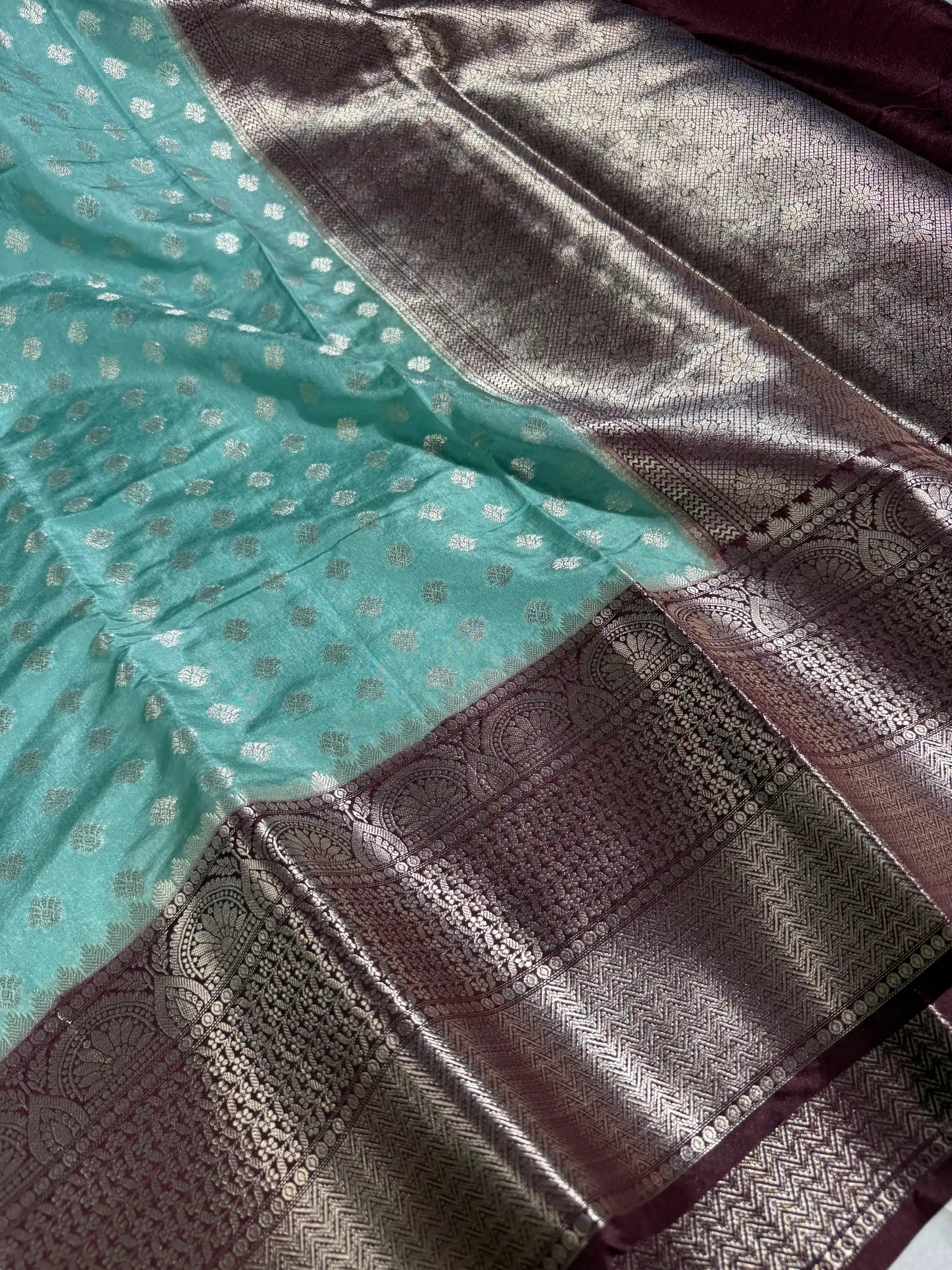 Sea Green Contrast Shade Chinia Silk Banarasi Saree