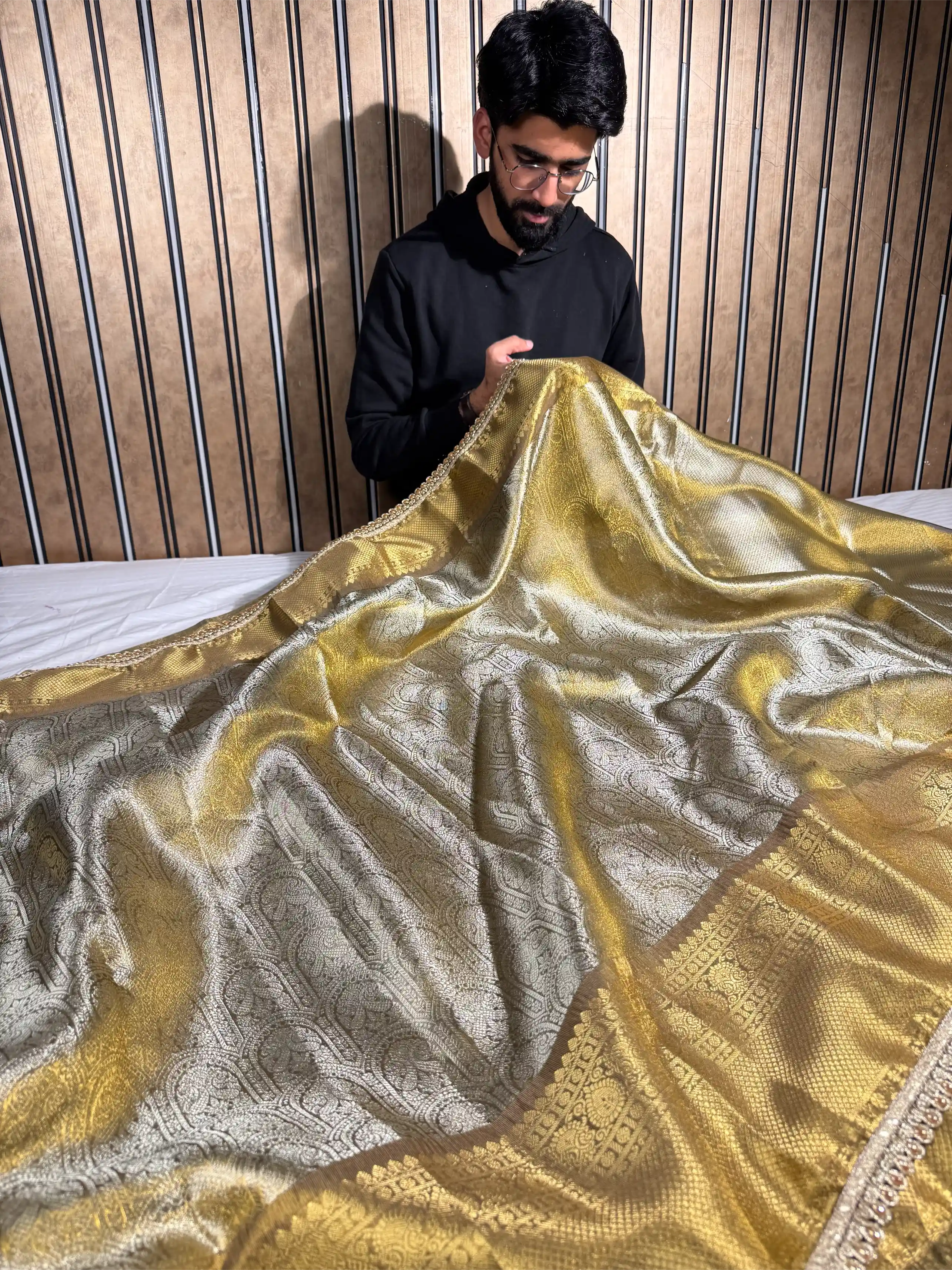 Shobhita Ma’am Kanjivaram Tissue Silk Designer Lace Work Banarasi Saree