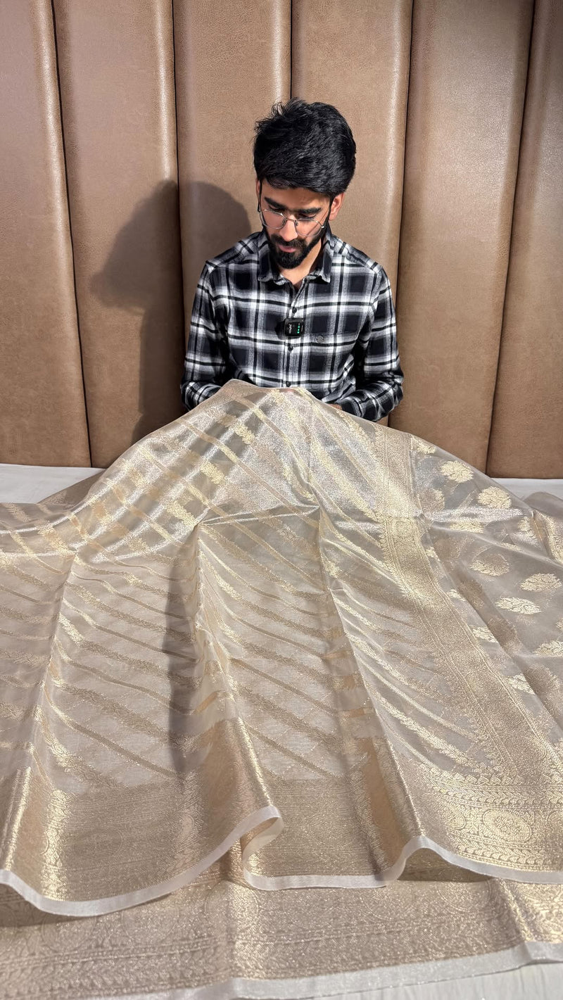 Subtle Ivory Gold Tissue Silk Leheriya Weave Banarasi Saree