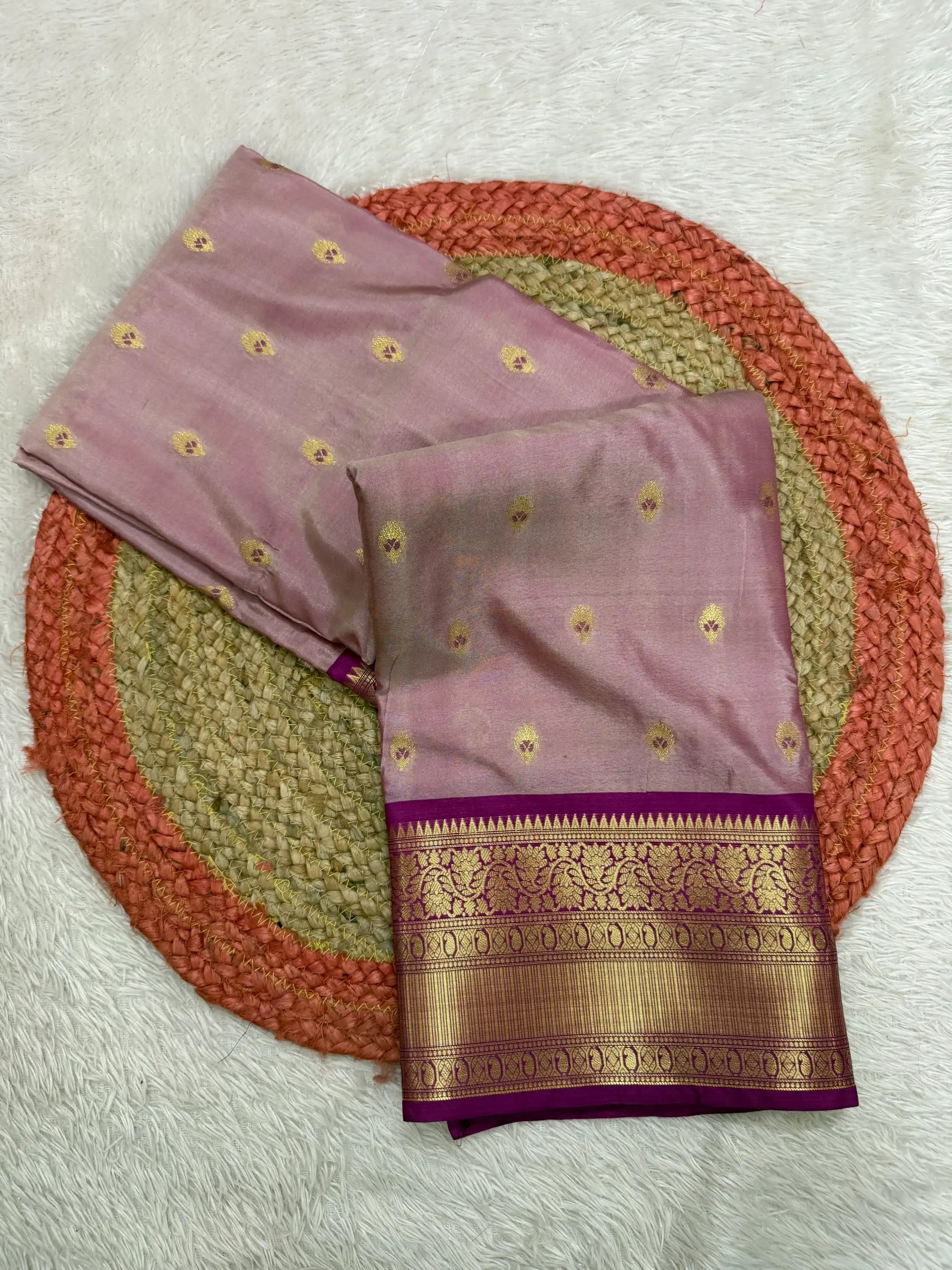 Contemporary Weave Kora Tissue Silk Banarasi Saree