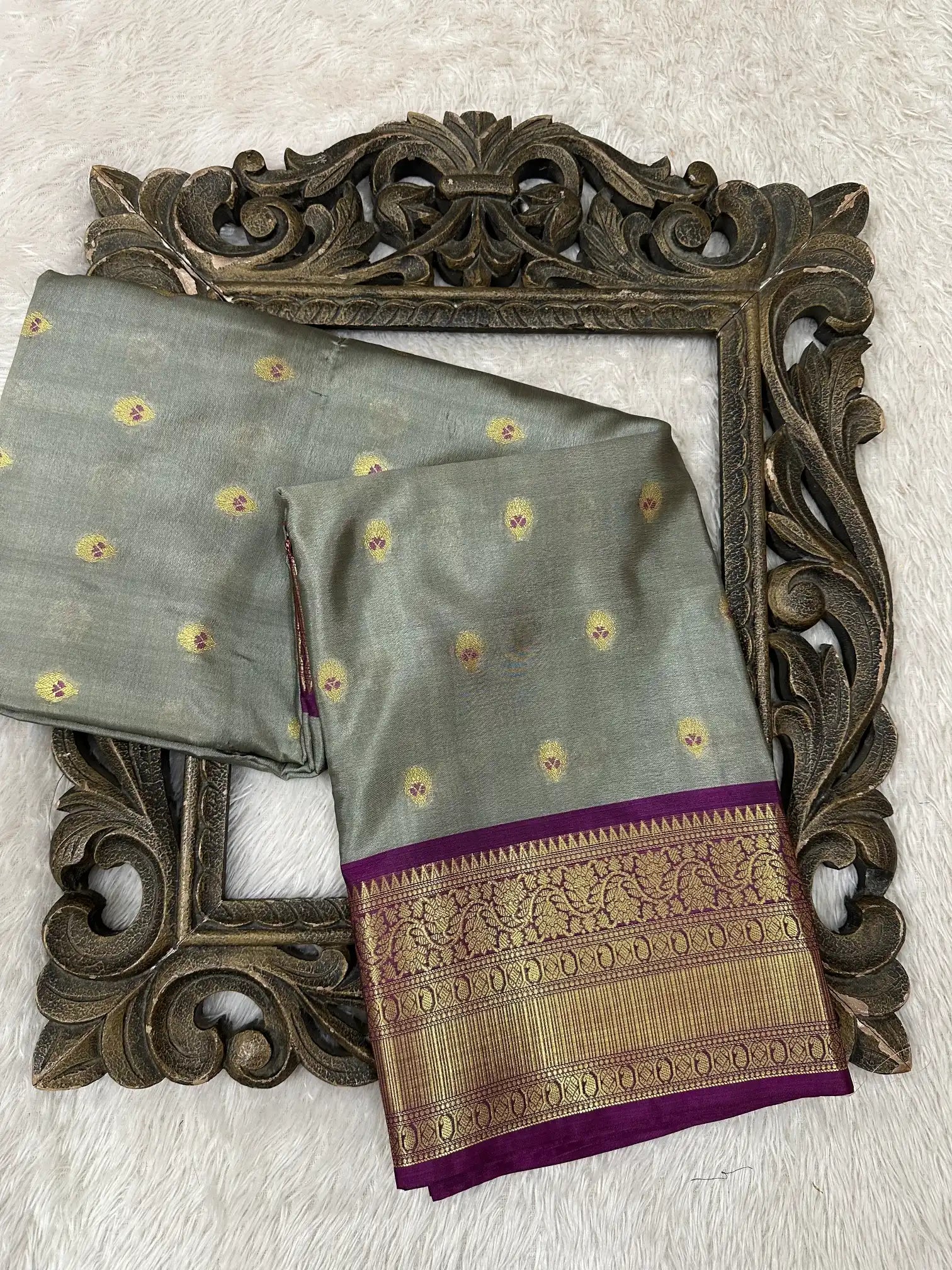 Contemporary Weave Kora Tissue Silk Banarasi Saree