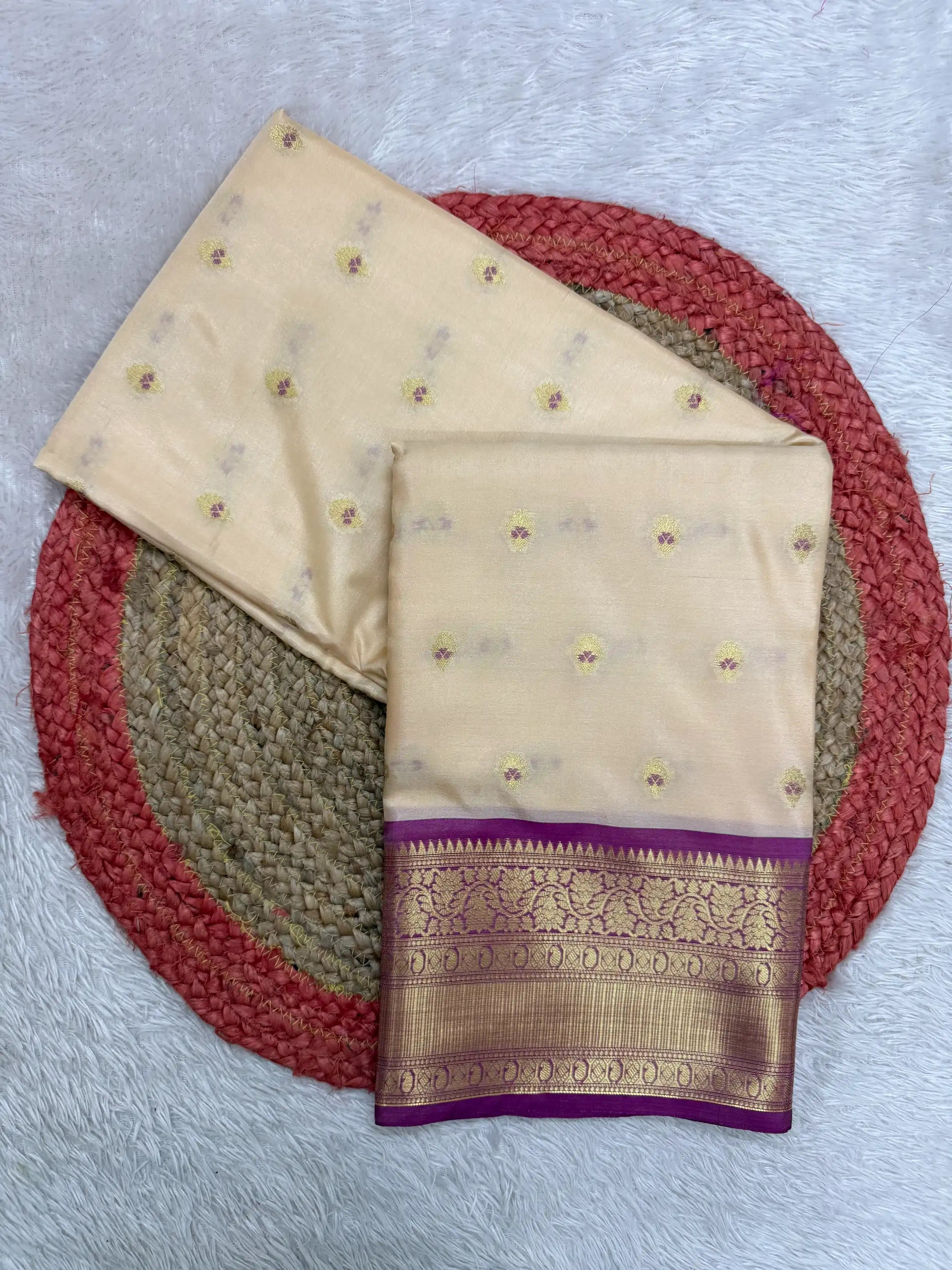 Contemporary Weave Kora Tissue Silk Banarasi Saree