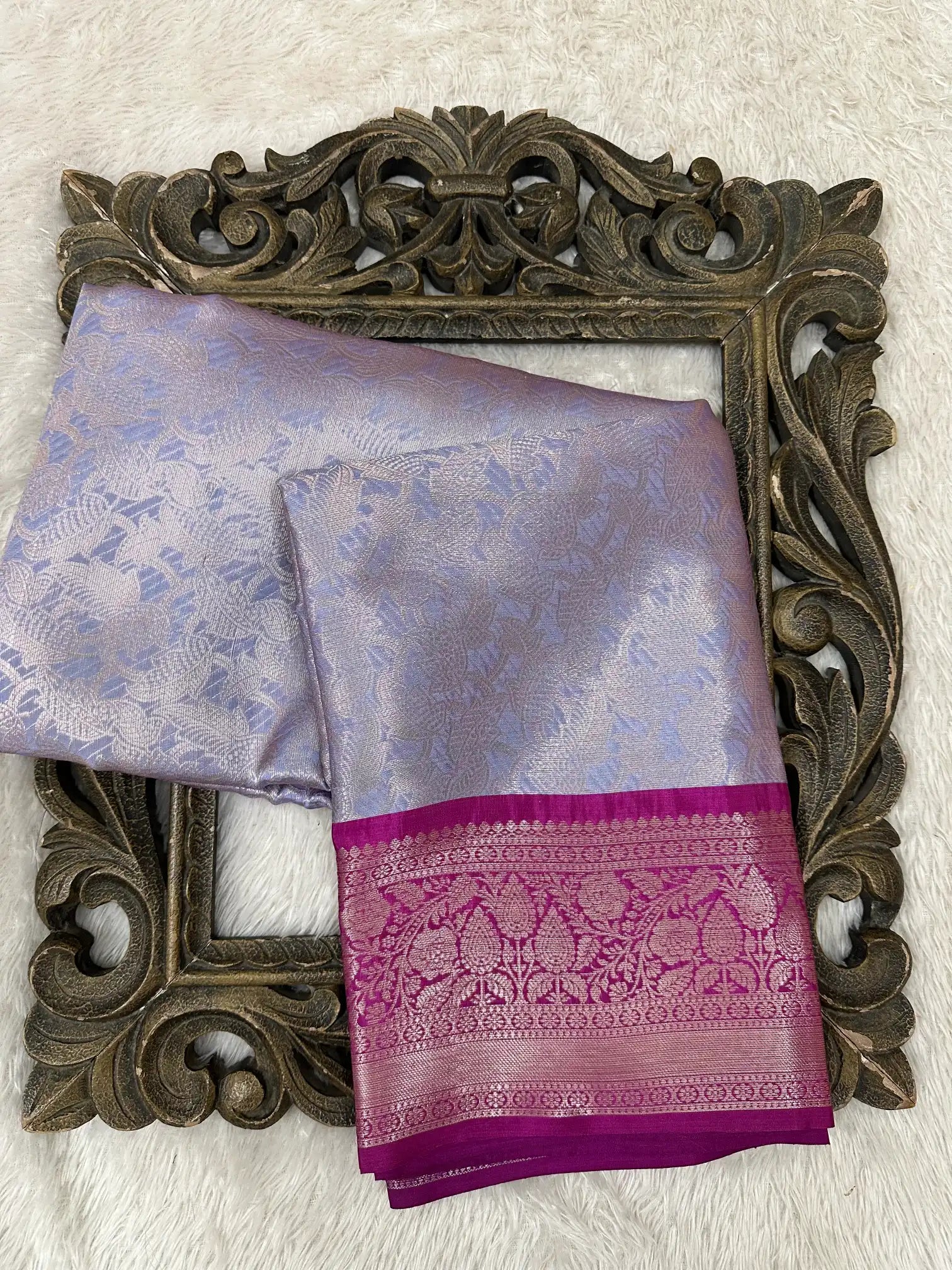 Contemporary Weave Kora Tissue Silk Banarasi Saree