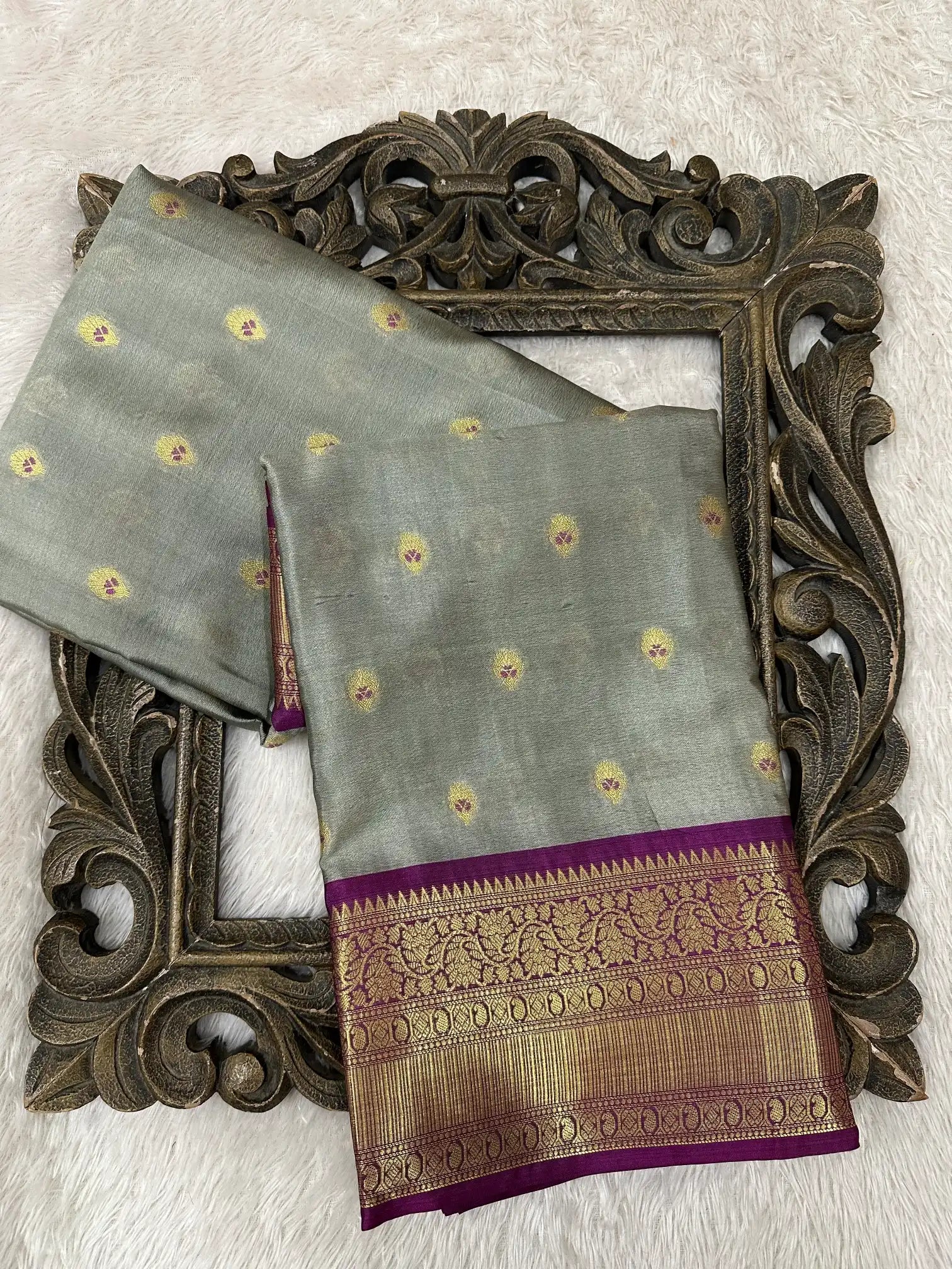 Contemporary Weave Kora Tissue Silk Banarasi Saree