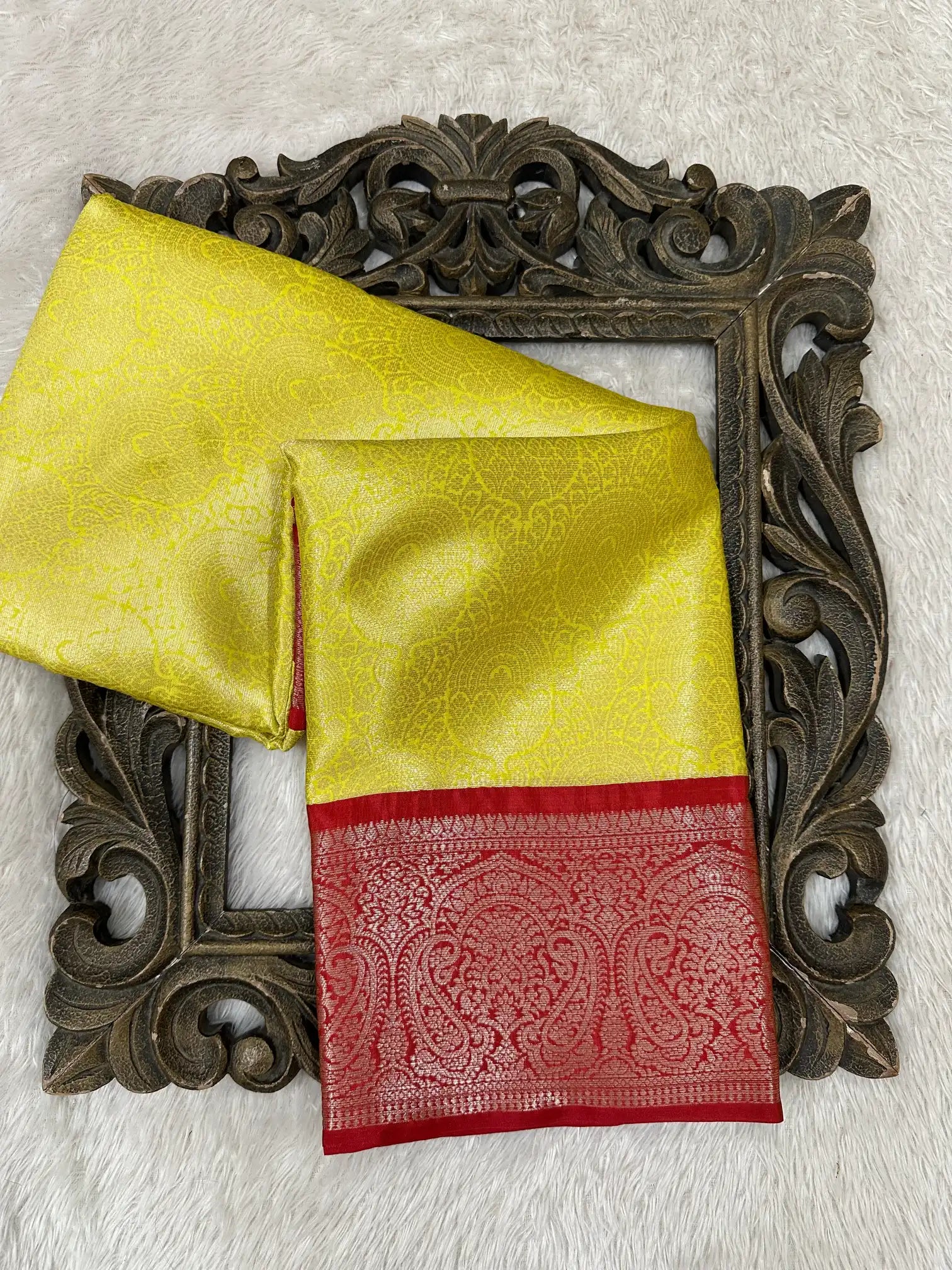 Contemporary Weave Kora Tissue Silk Banarasi Saree