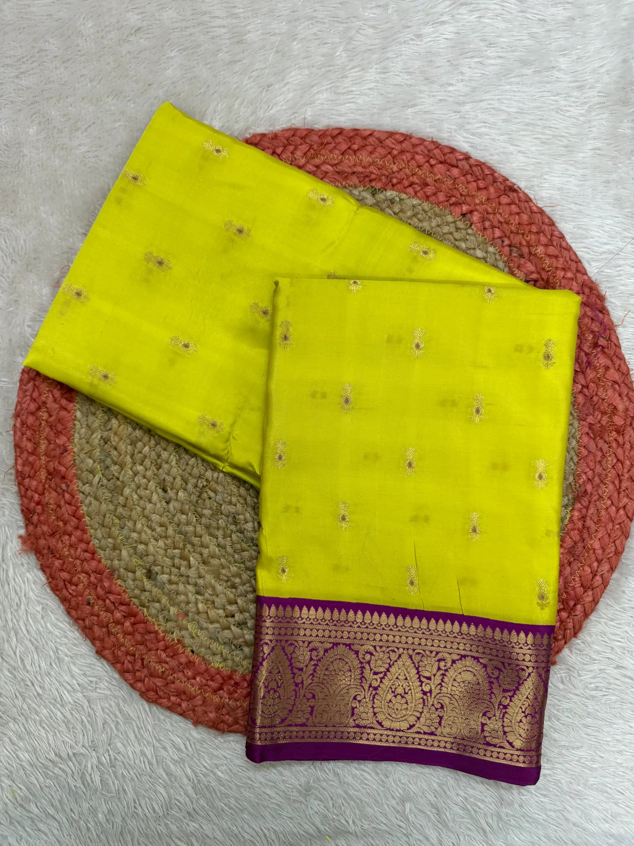 Contemporary Weave Kora Tissue Silk Banarasi Saree