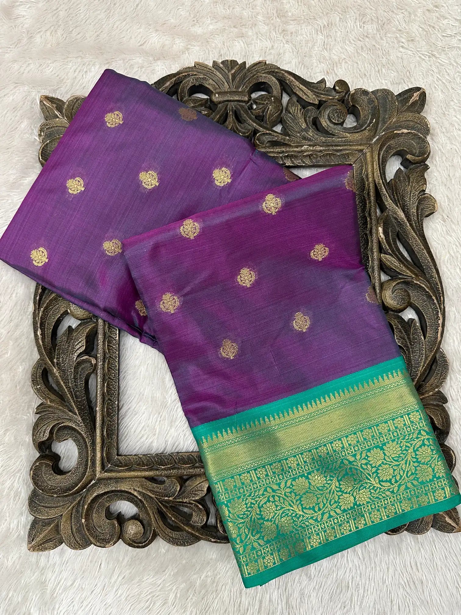 Contemporary Weave Kora Tissue Silk Banarasi Saree