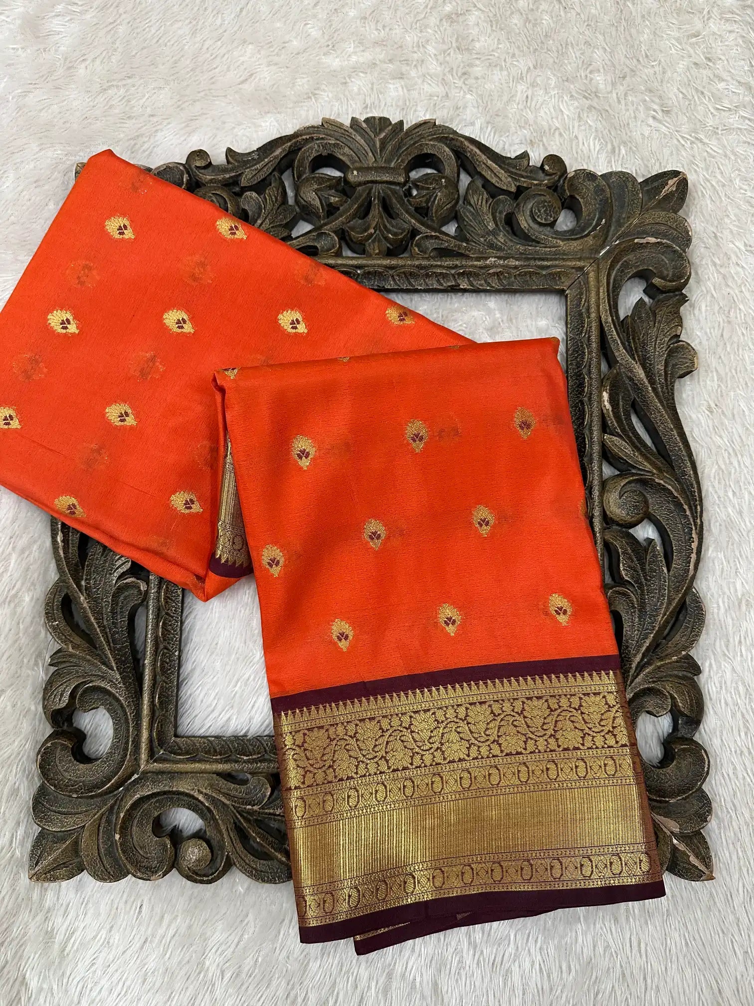 Contemporary Weave Kora Tissue Silk Banarasi Saree