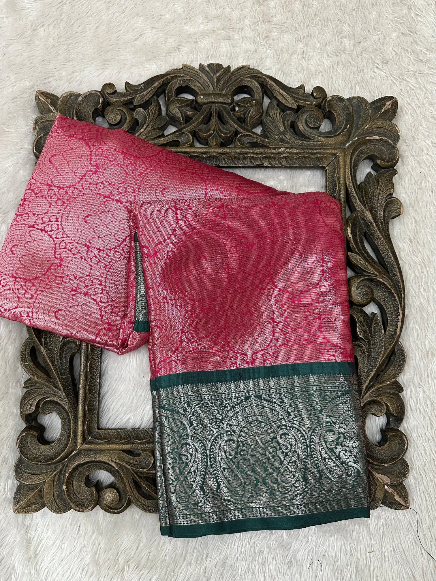 Contemporary Weave Kora Tissue Silk Banarasi Saree
