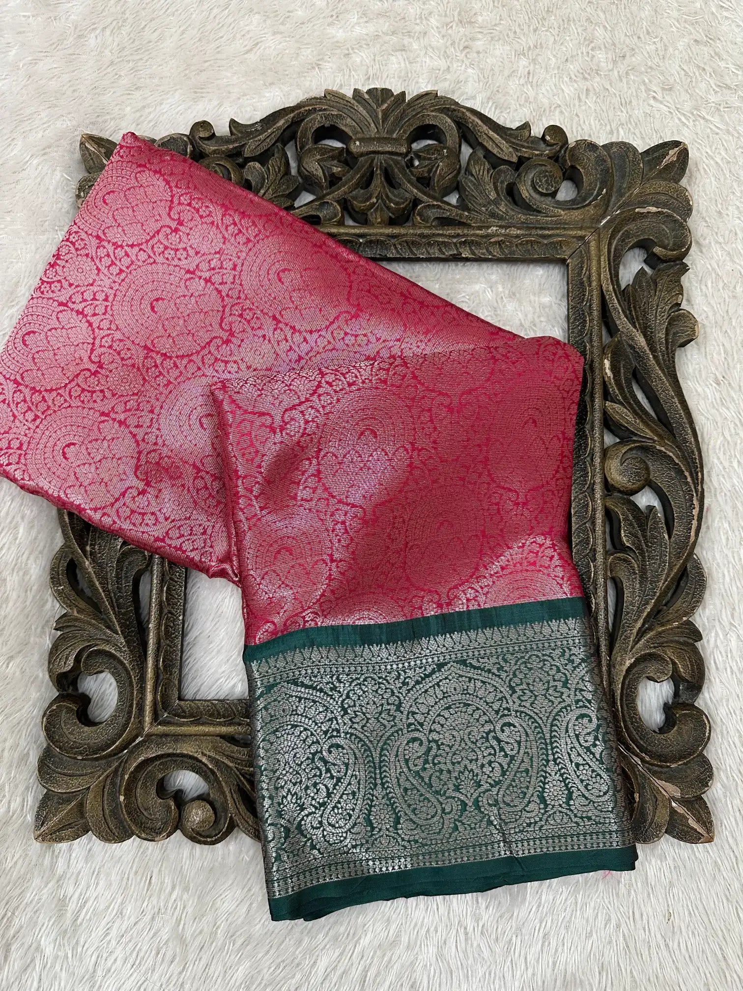 Contemporary Weave Kora Tissue Silk Banarasi Saree
