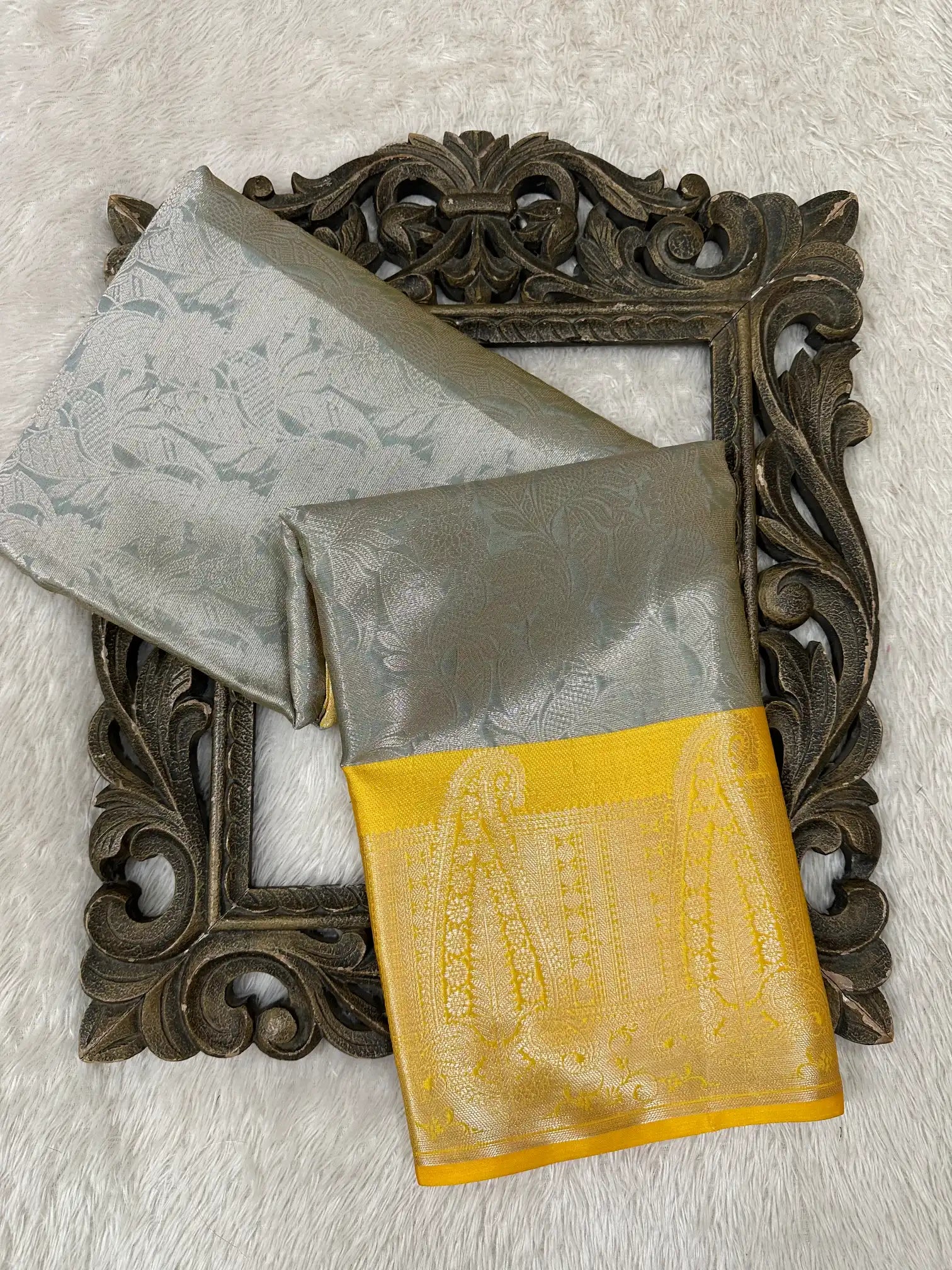 Contemporary Weave Kora Tissue Silk Banarasi Saree