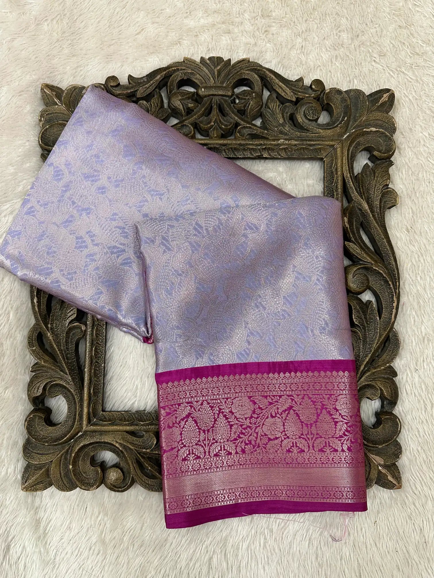 Contemporary Weave Kora Tissue Silk Banarasi Saree