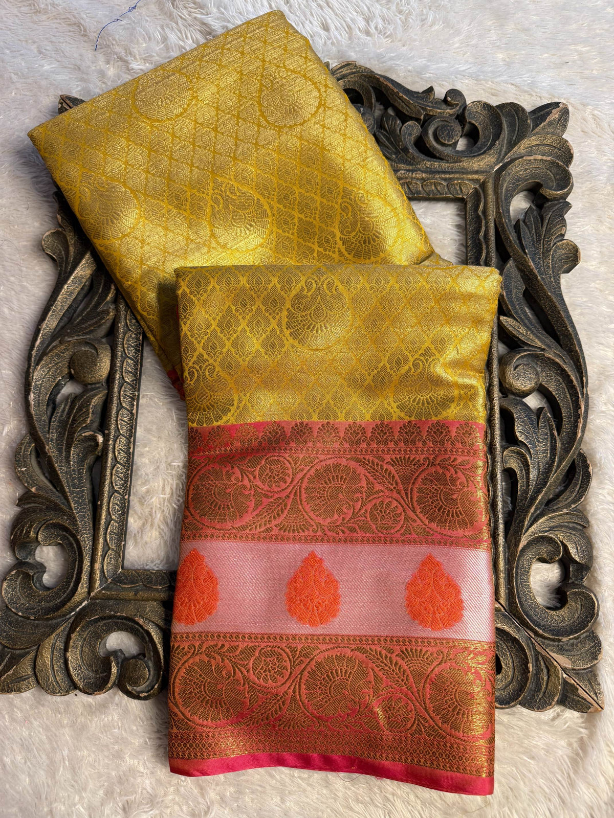 Latest Softsilk Exclusive Banarasi Saree
