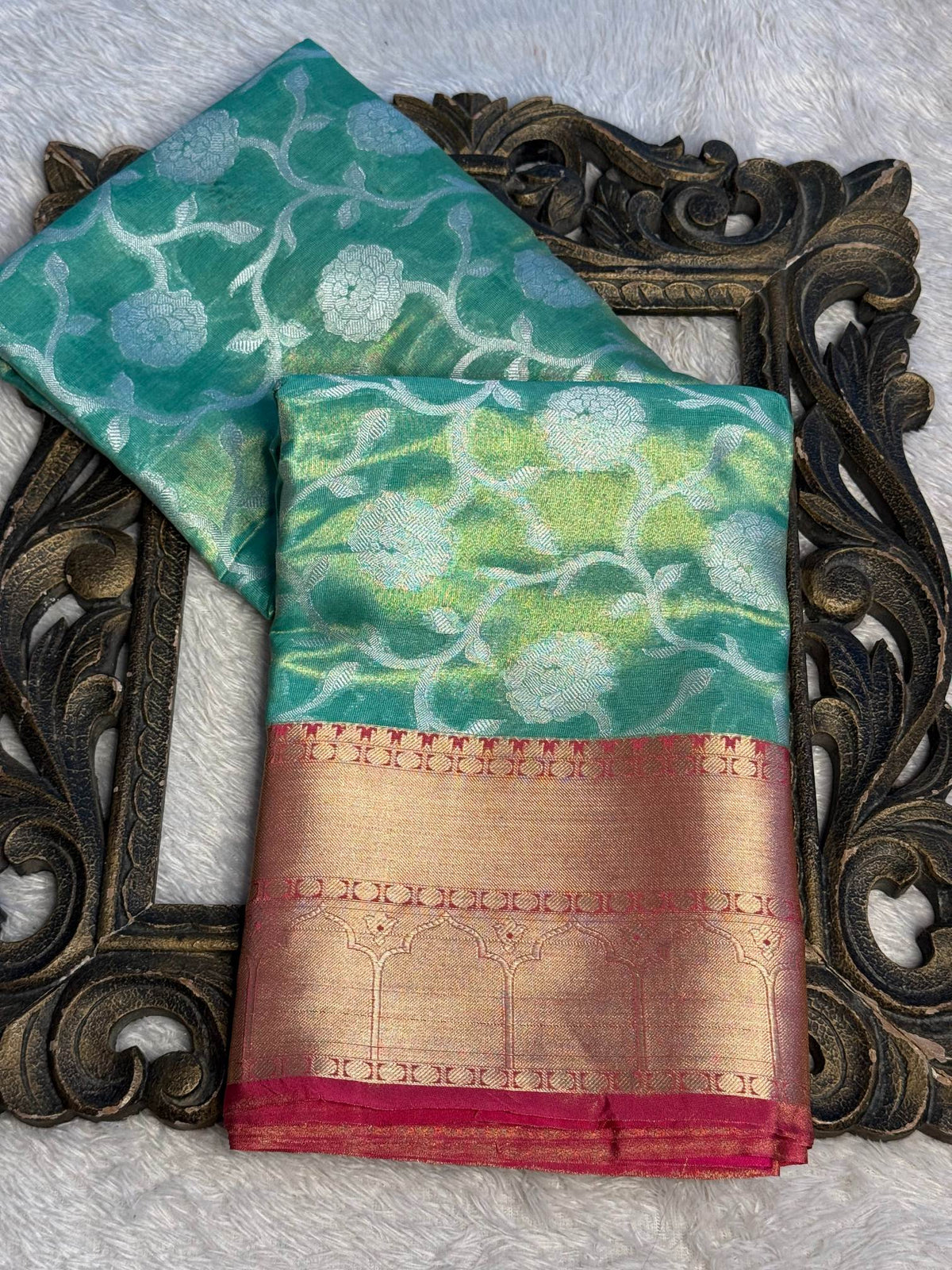 Premium Contemperory Weave Softsilk Banarasi Saree
