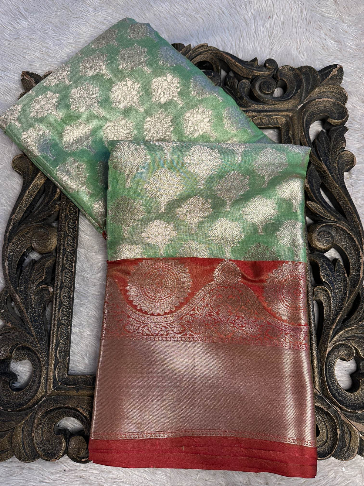 Eccentric zari weave Softsilk Banarasi Saree