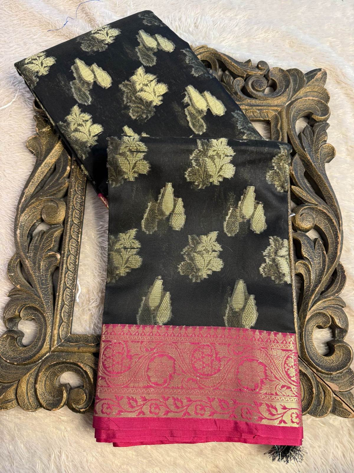 Eccentric zari weave Softsilk Banarasi Saree
