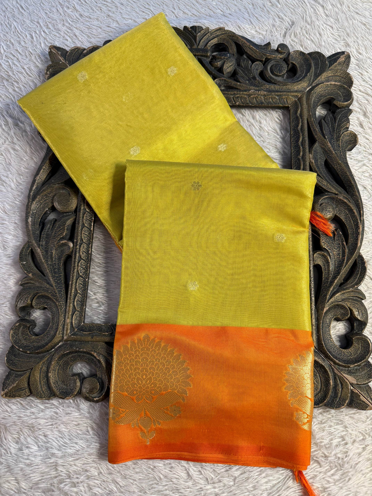 Premium Contemperory Weave Softsilk Banarasi Saree