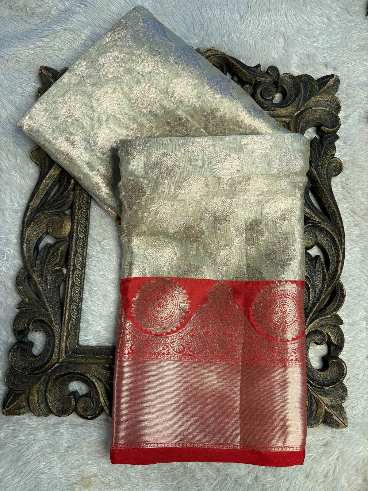 Eccentric zari weave Softsilk Banarasi Saree