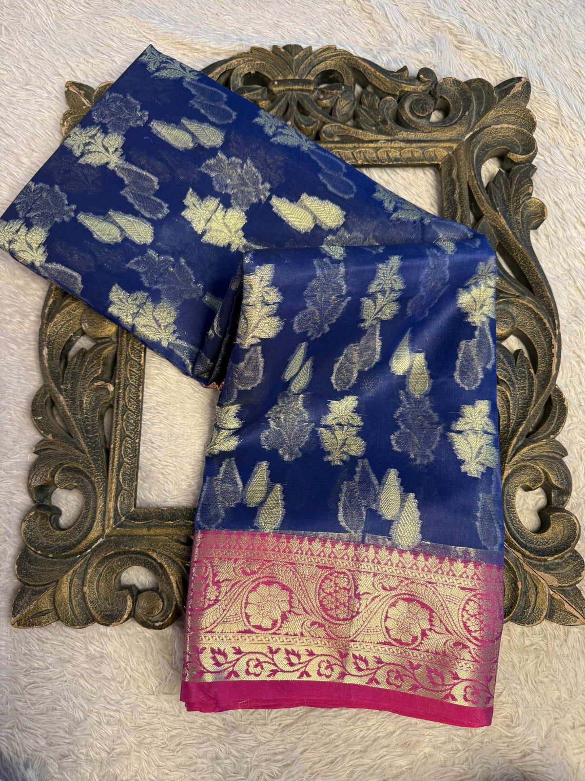 Eccentric zari weave Softsilk Banarasi Saree