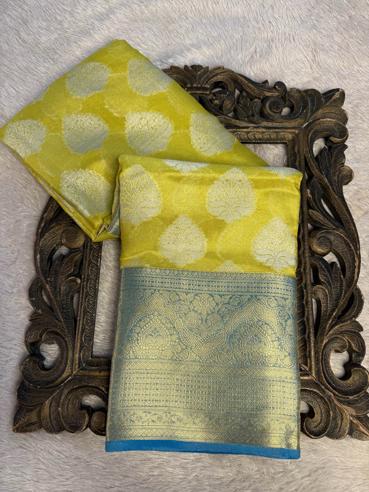Eccentric zari weave Softsilk Banarasi Saree