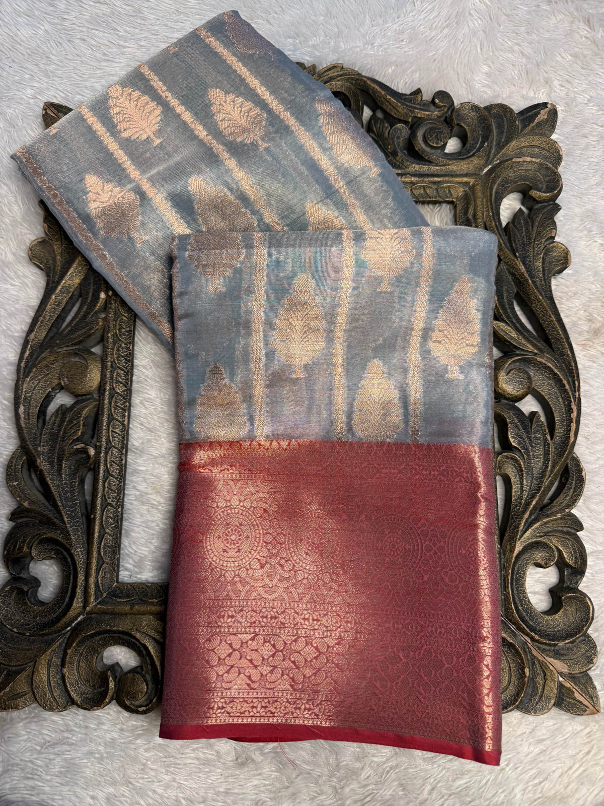 Eccentric zari weave Softsilk Banarasi Saree