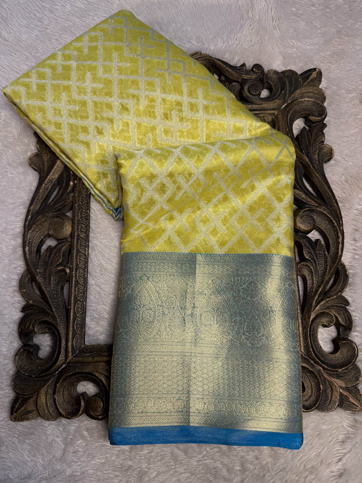 Eccentric zari weave Softsilk Banarasi Saree
