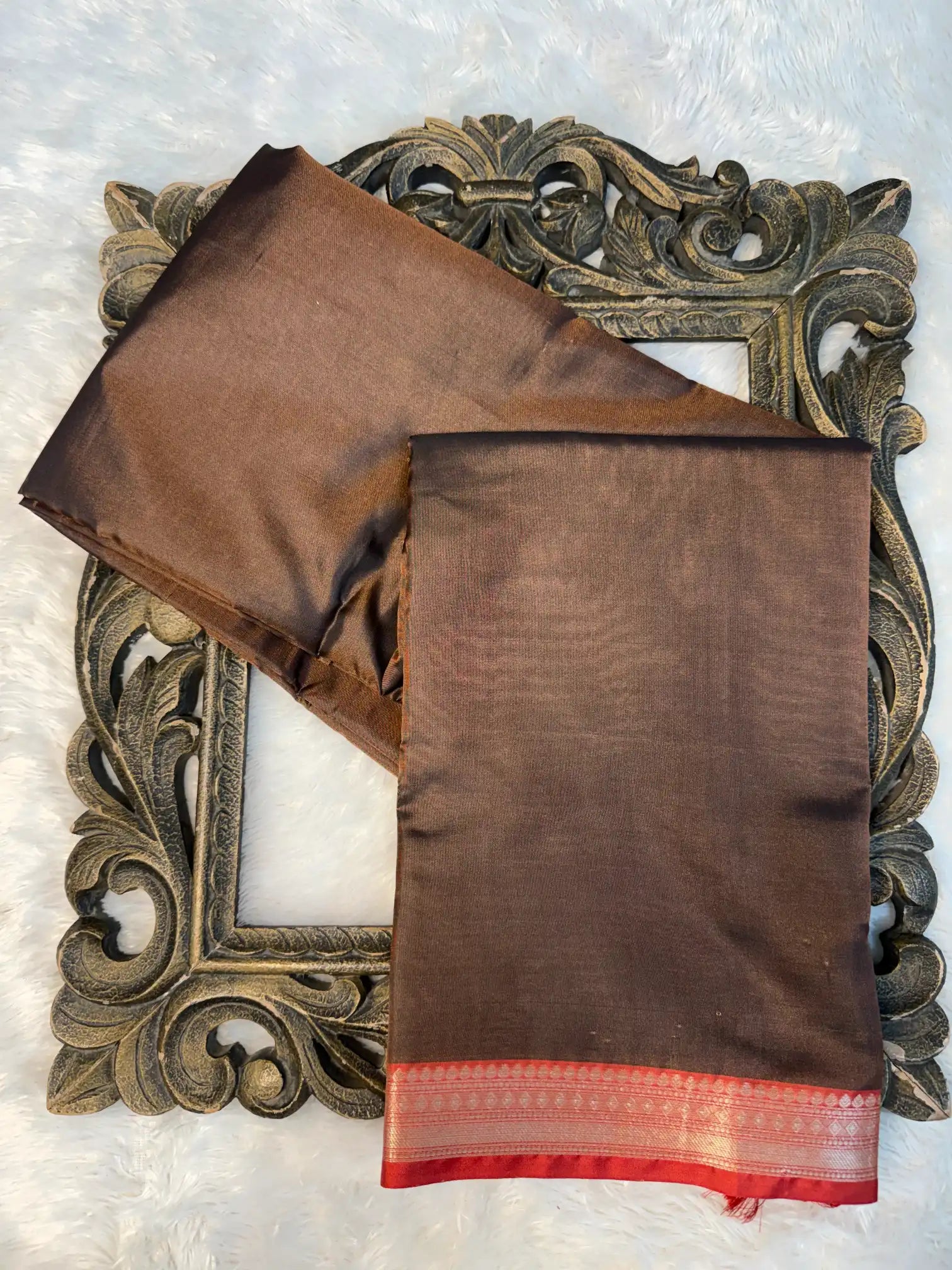 Contemporary Weave Kora Tissue Silk Banarasi Saree